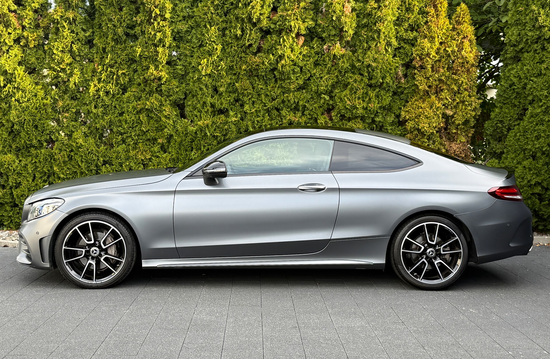 MERCEDES-BENZ C 200 Coupé 4Matic AMG Line 9G-Tronic / 1.Hand-image-6