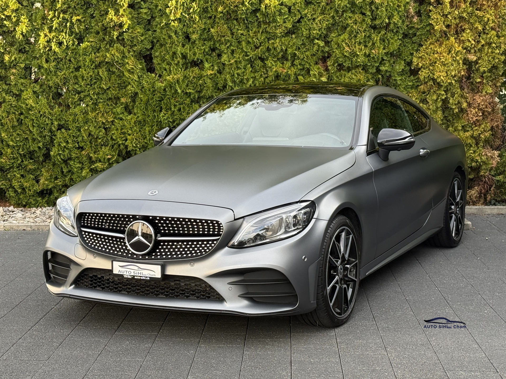 MERCEDES-BENZ C 200 Coupé 4Matic AMG Line 9G-Tronic / 1.Hand-image-0
