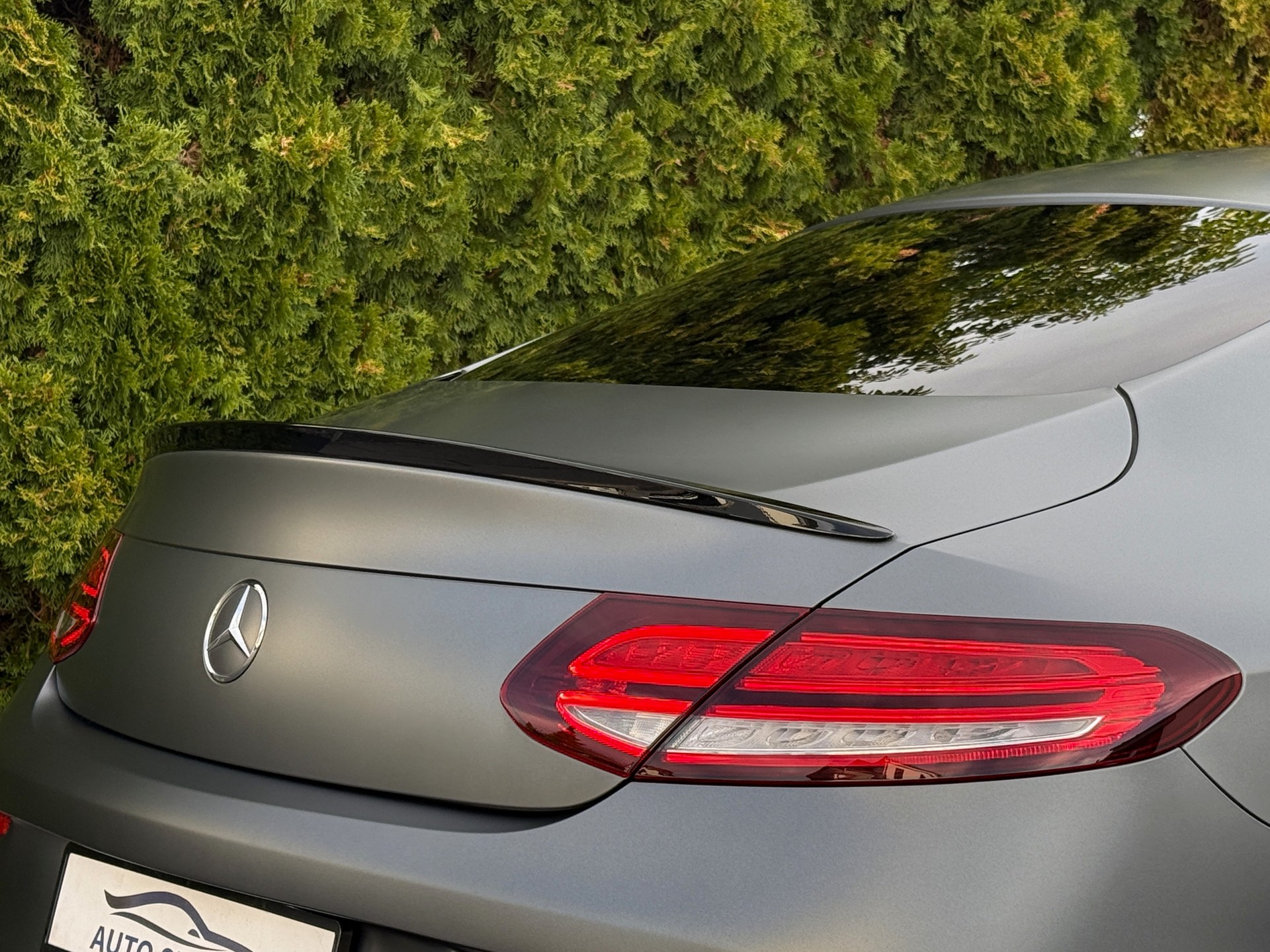 MERCEDES-BENZ C 200 Coupé 4Matic AMG Line 9G-Tronic / 1.Hand-image-12