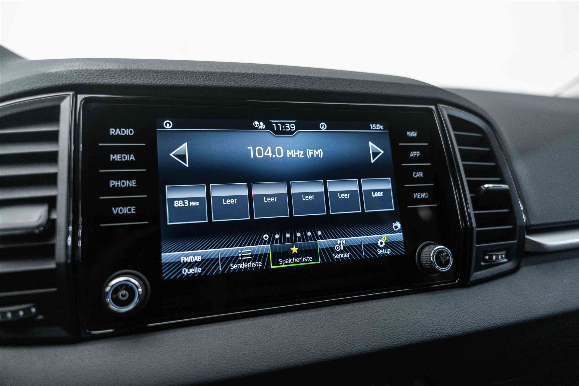 SKODA SKODA Karoq 1.5 TSI Selection DSG-image-21