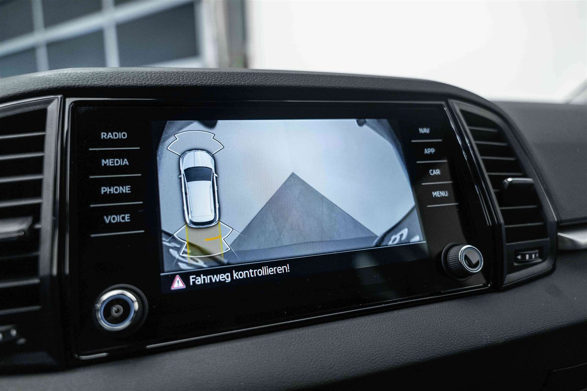 SKODA SKODA Karoq 1.5 TSI Selection DSG-image-19
