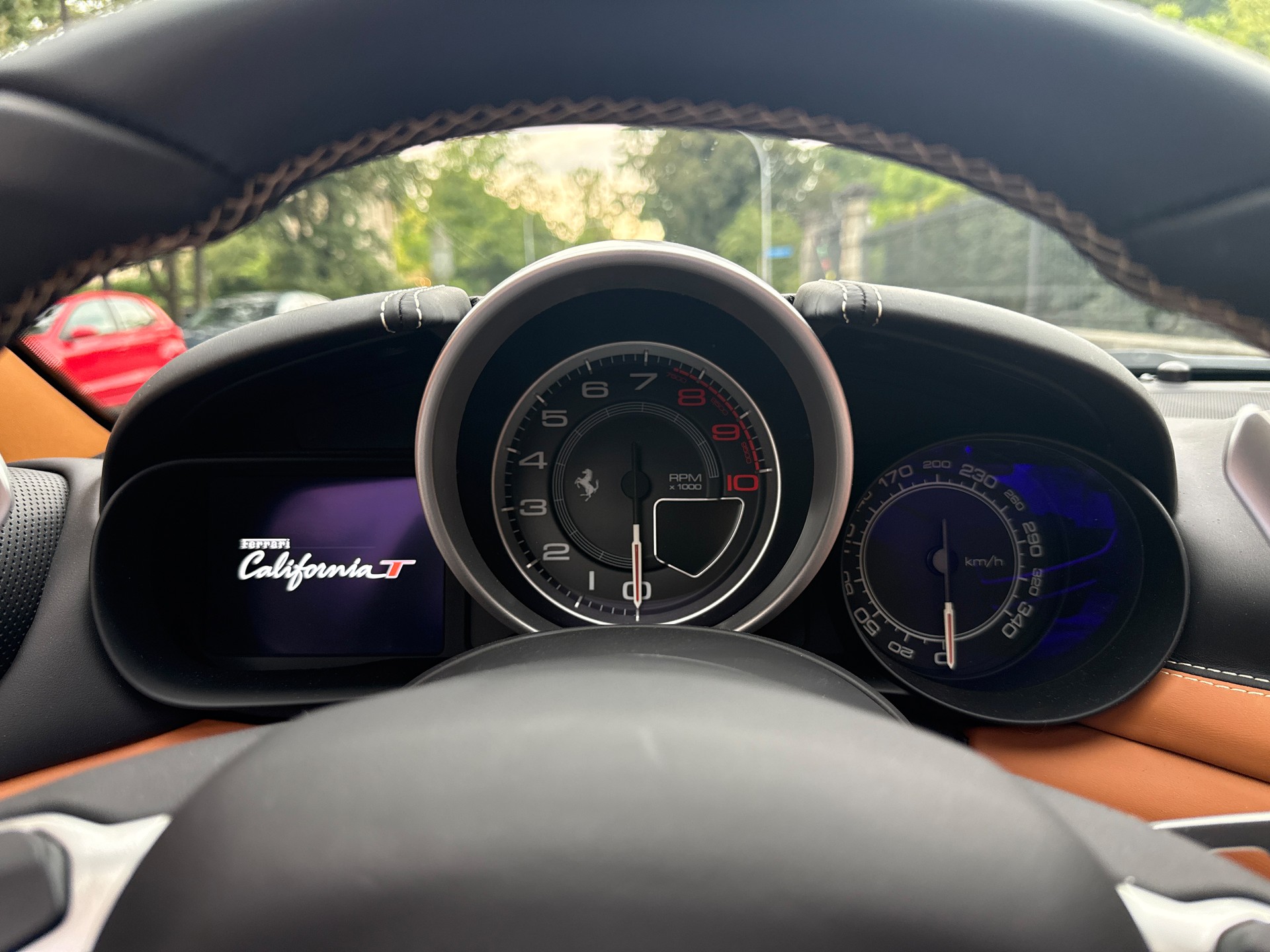 FERRARI California 3.9 V8 T-image-13