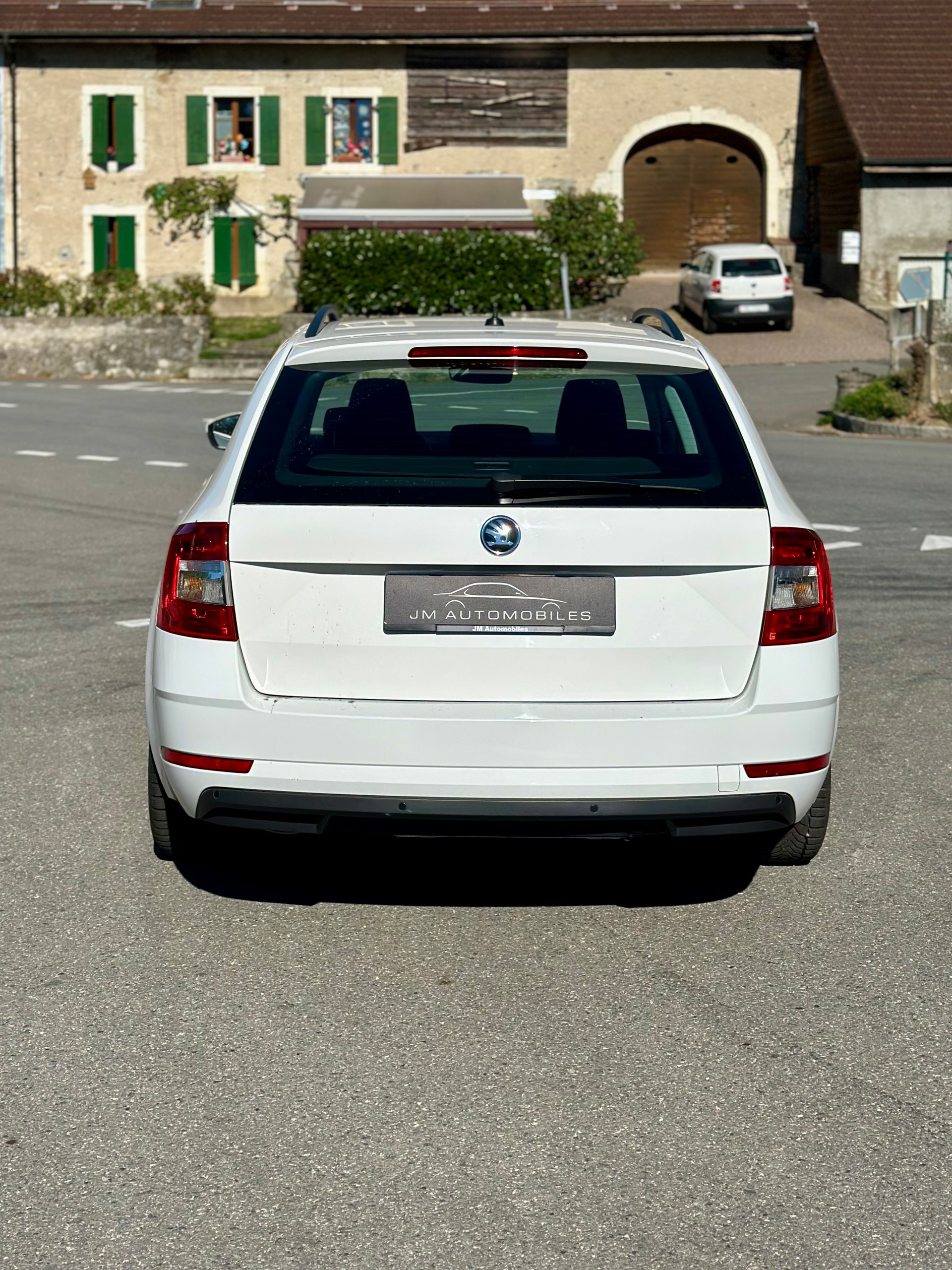 SKODA Octavia Combi 1.5 TSI Ambition DSG-image-7