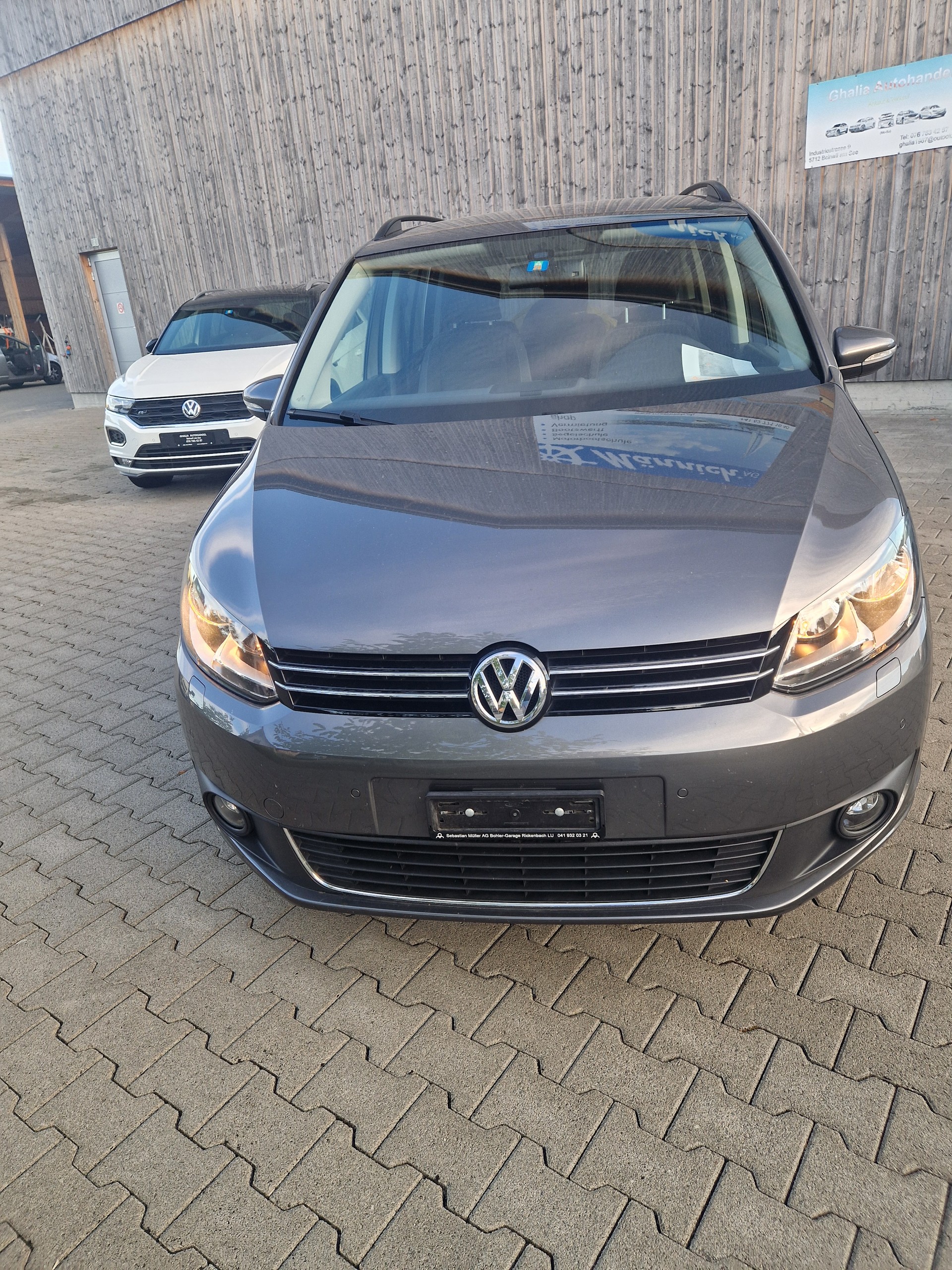 VW Touran 2.0 TDI BMT Comfortline DSG-image-0