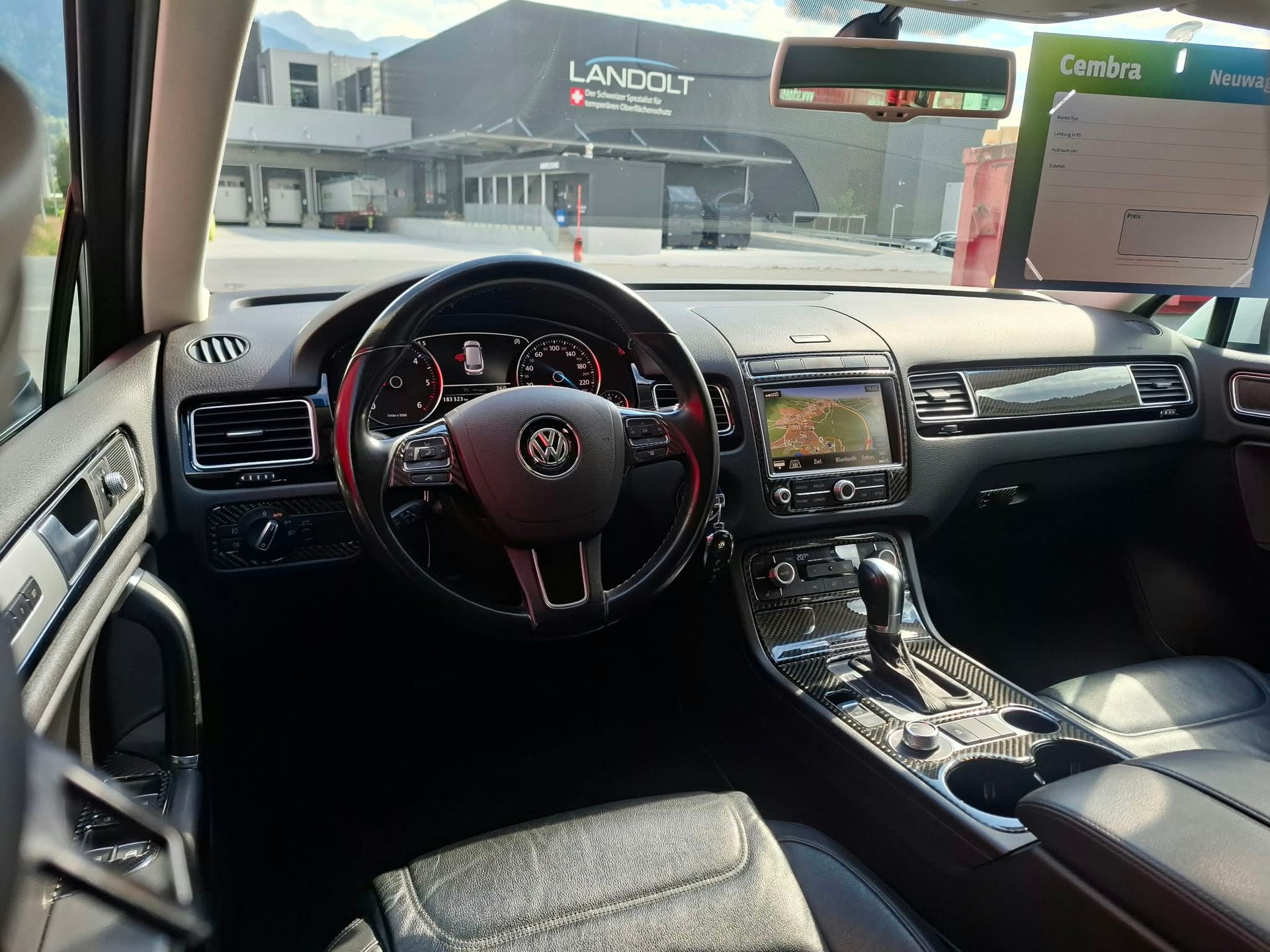 VW Touareg 3.0 TDI BlueMotion Technology Tiptronic-image-4