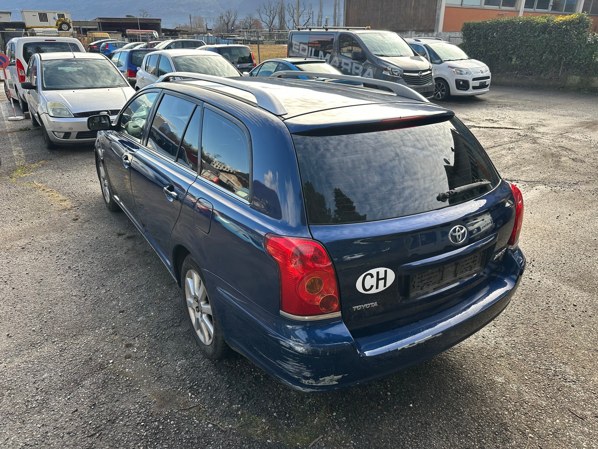 TOYOTA Avensis 2.0 D4 VVT-i Linea Sol Sportswagon-image-4