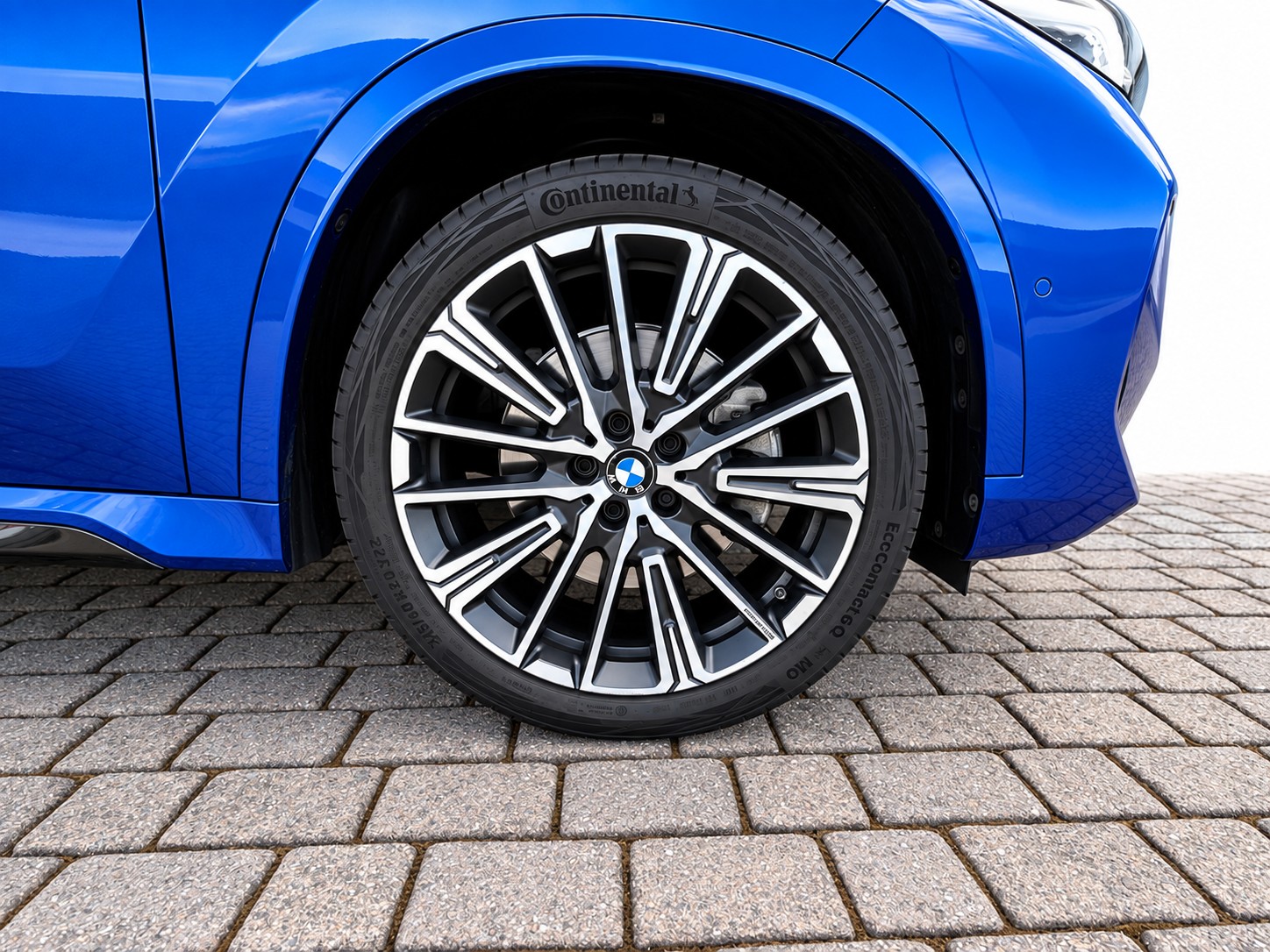 BMW X1 23d xDrive M-Sport * CH Fahrzeug *-image-24