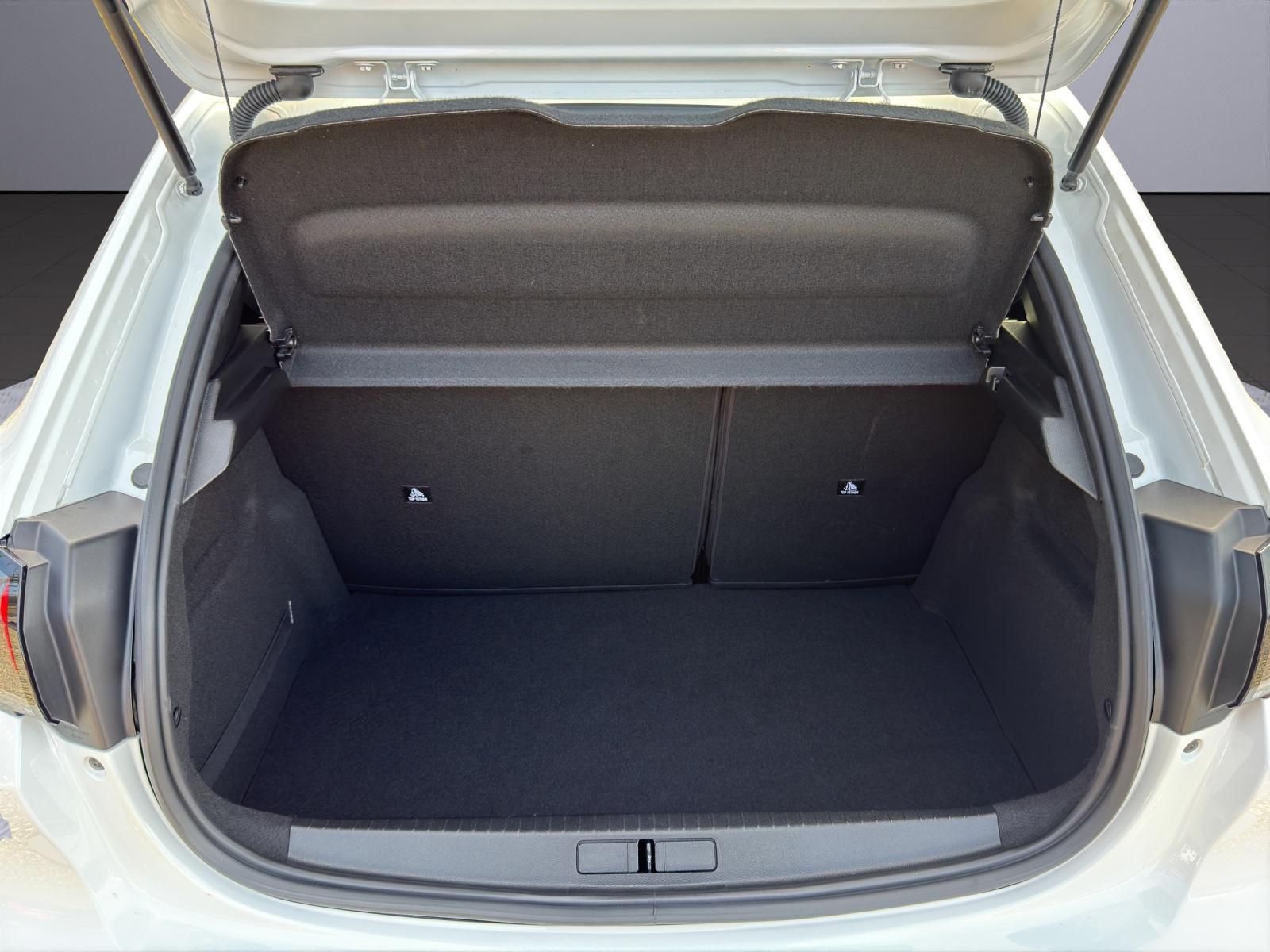 PEUGEOT 208 1.2 PureTech 100 Allure Pack-image-10