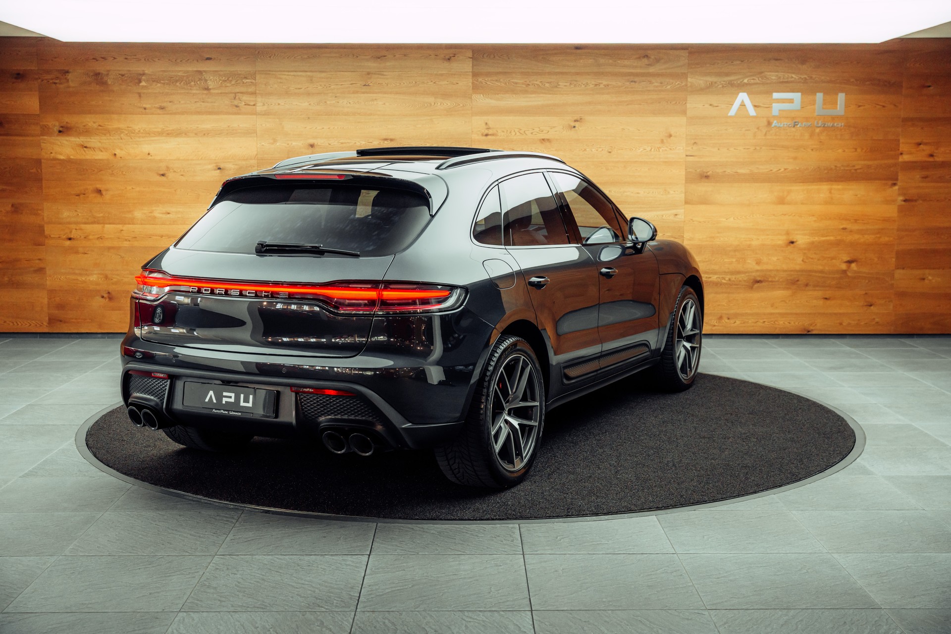 PORSCHE Macan S PDK-image-1