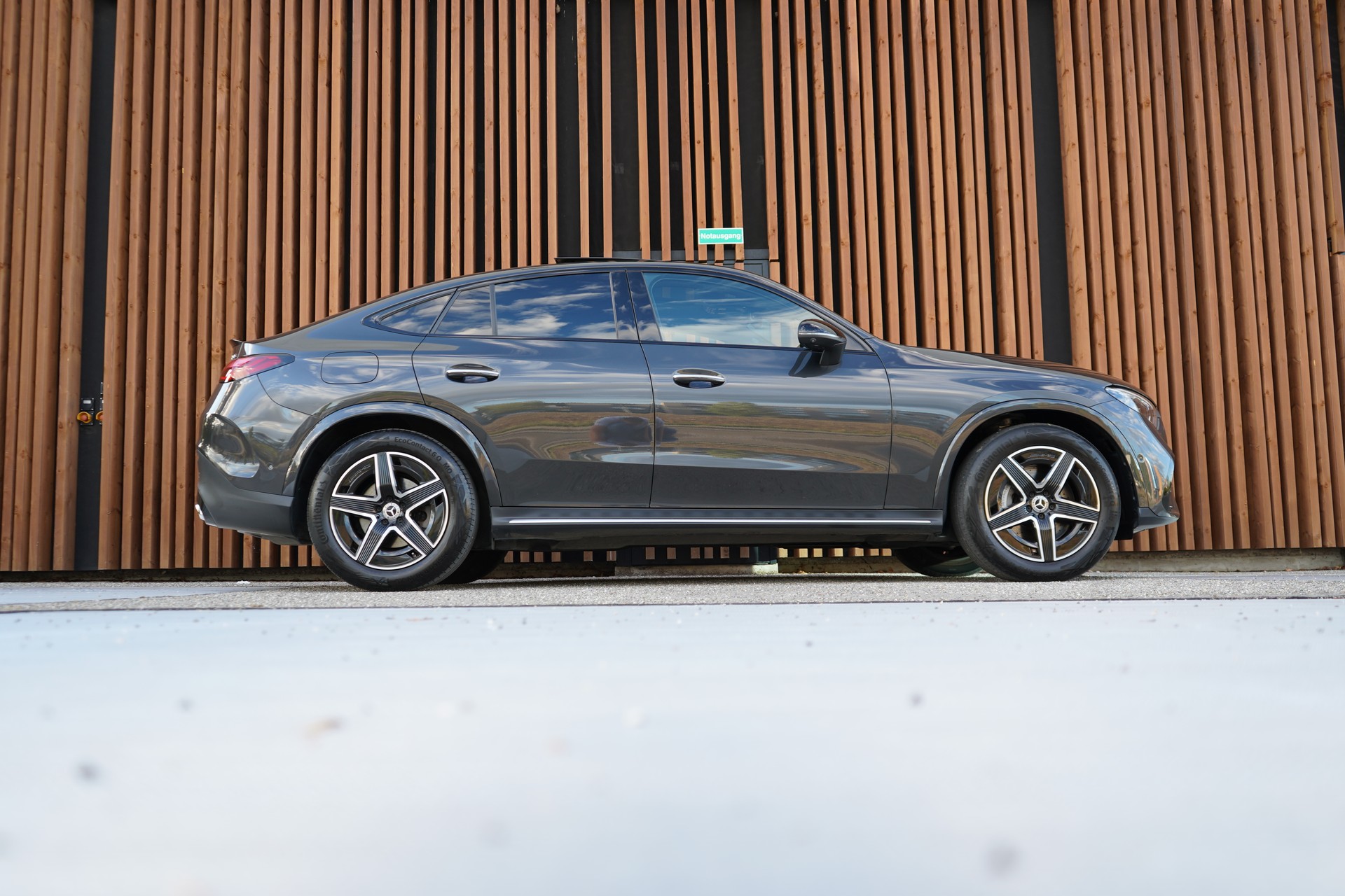 MERCEDES-BENZ GLC COUPÉ 220 D 4MATIC AMG LINE PLUS 9G-TRONIC l 197 PS-image-2
