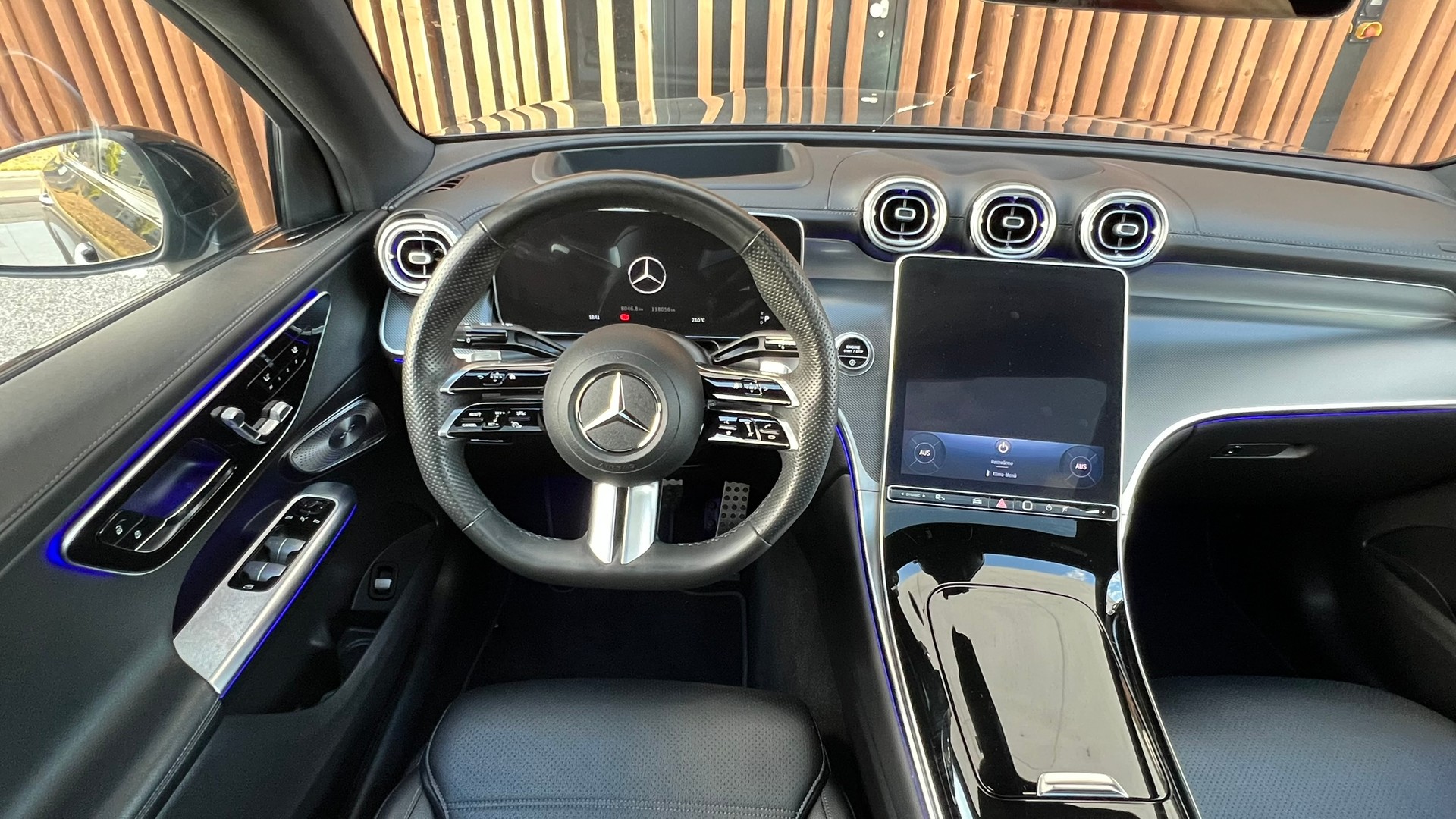 MERCEDES-BENZ GLC COUPÉ 220 D 4MATIC AMG LINE PLUS 9G-TRONIC l 197 PS-image-20