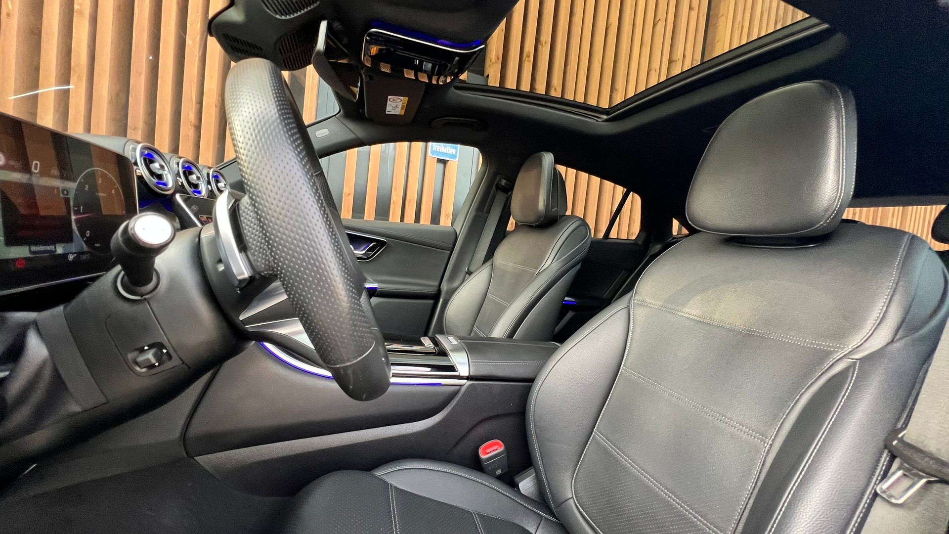 MERCEDES-BENZ GLC COUPÉ 220 D 4MATIC AMG LINE PLUS 9G-TRONIC l 197 PS-image-25
