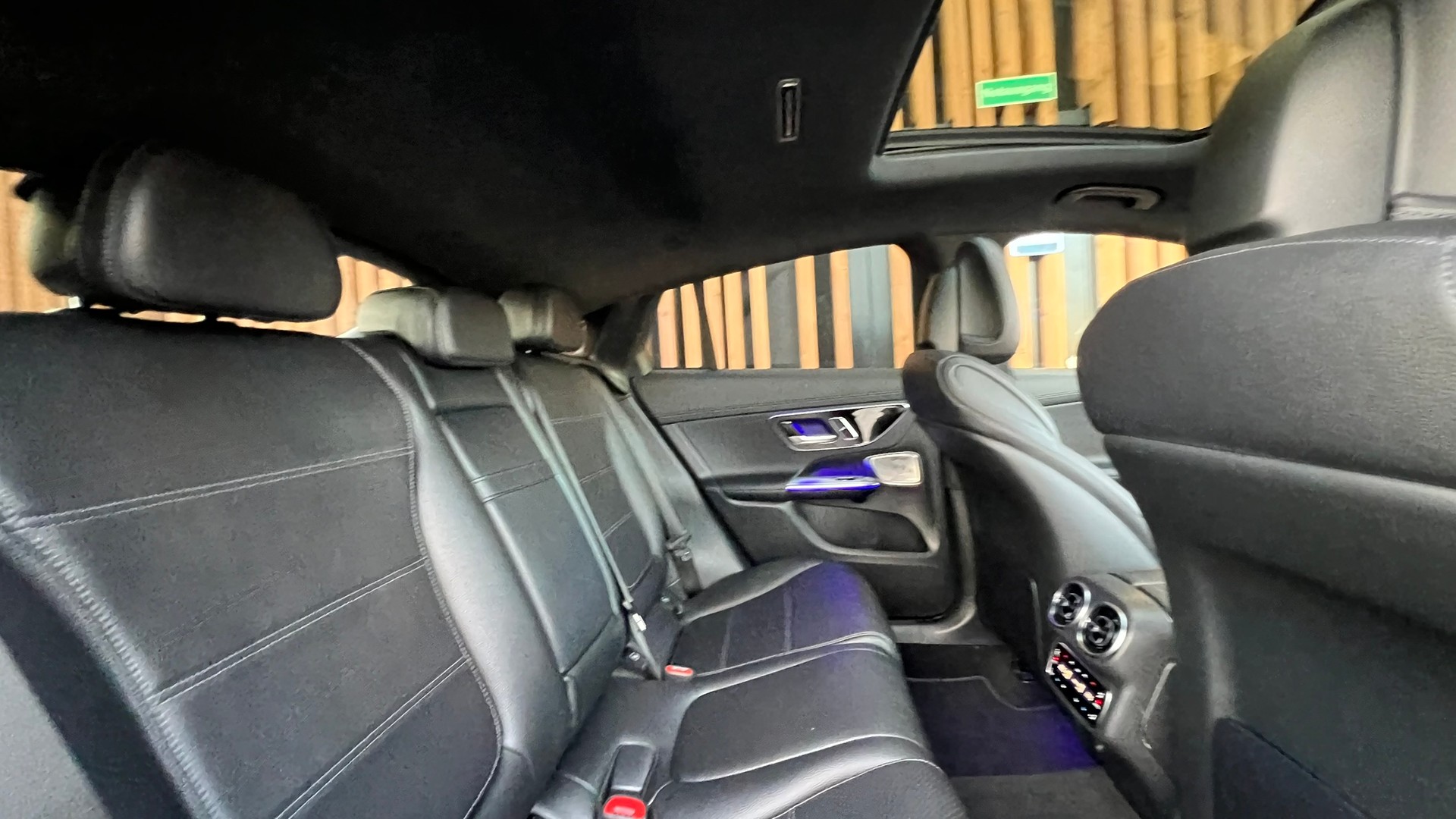 MERCEDES-BENZ GLC COUPÉ 220 D 4MATIC AMG LINE PLUS 9G-TRONIC l 197 PS-image-29