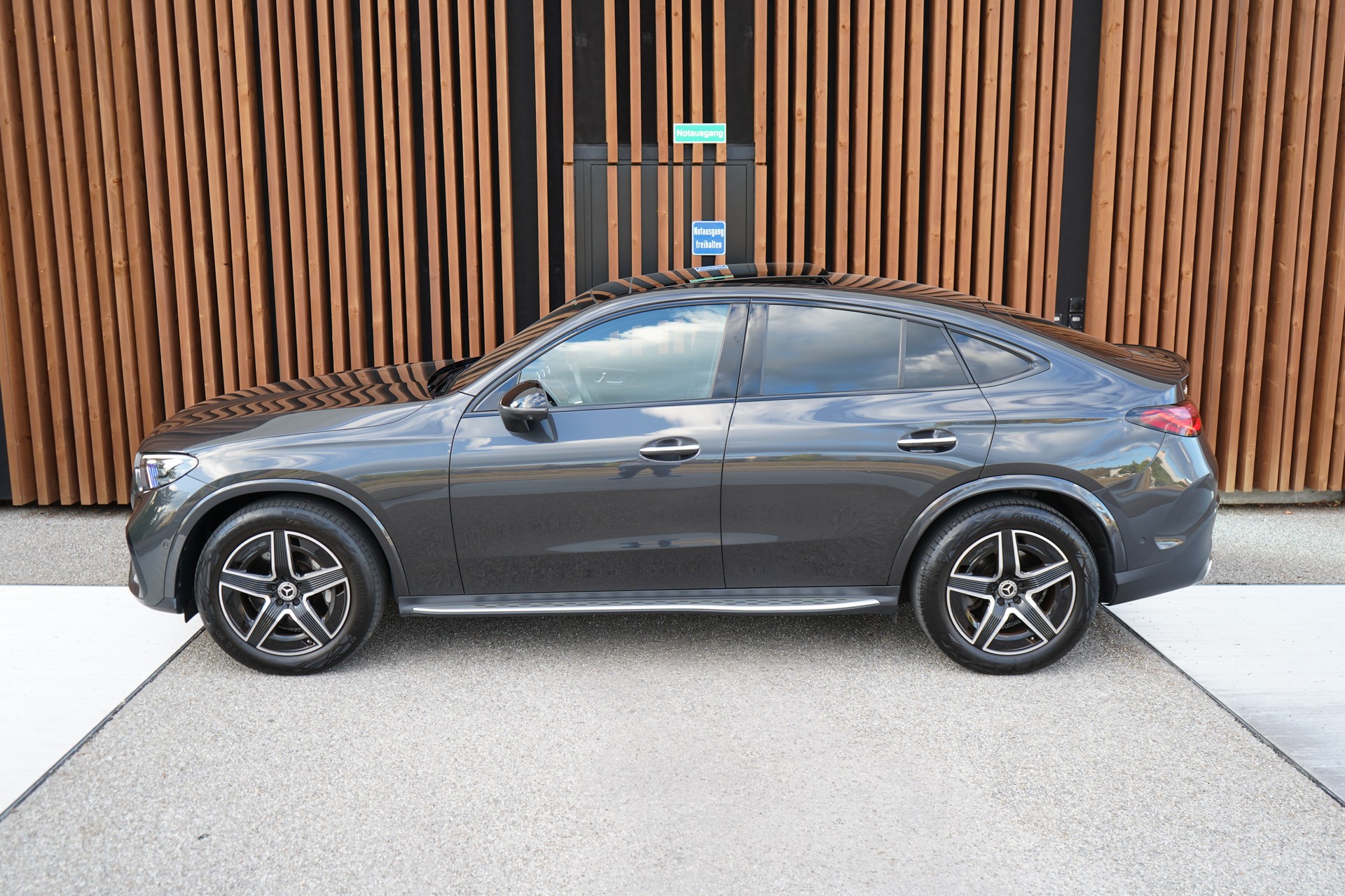 MERCEDES-BENZ GLC COUPÉ 220 D 4MATIC AMG LINE PLUS 9G-TRONIC l 197 PS-image-5