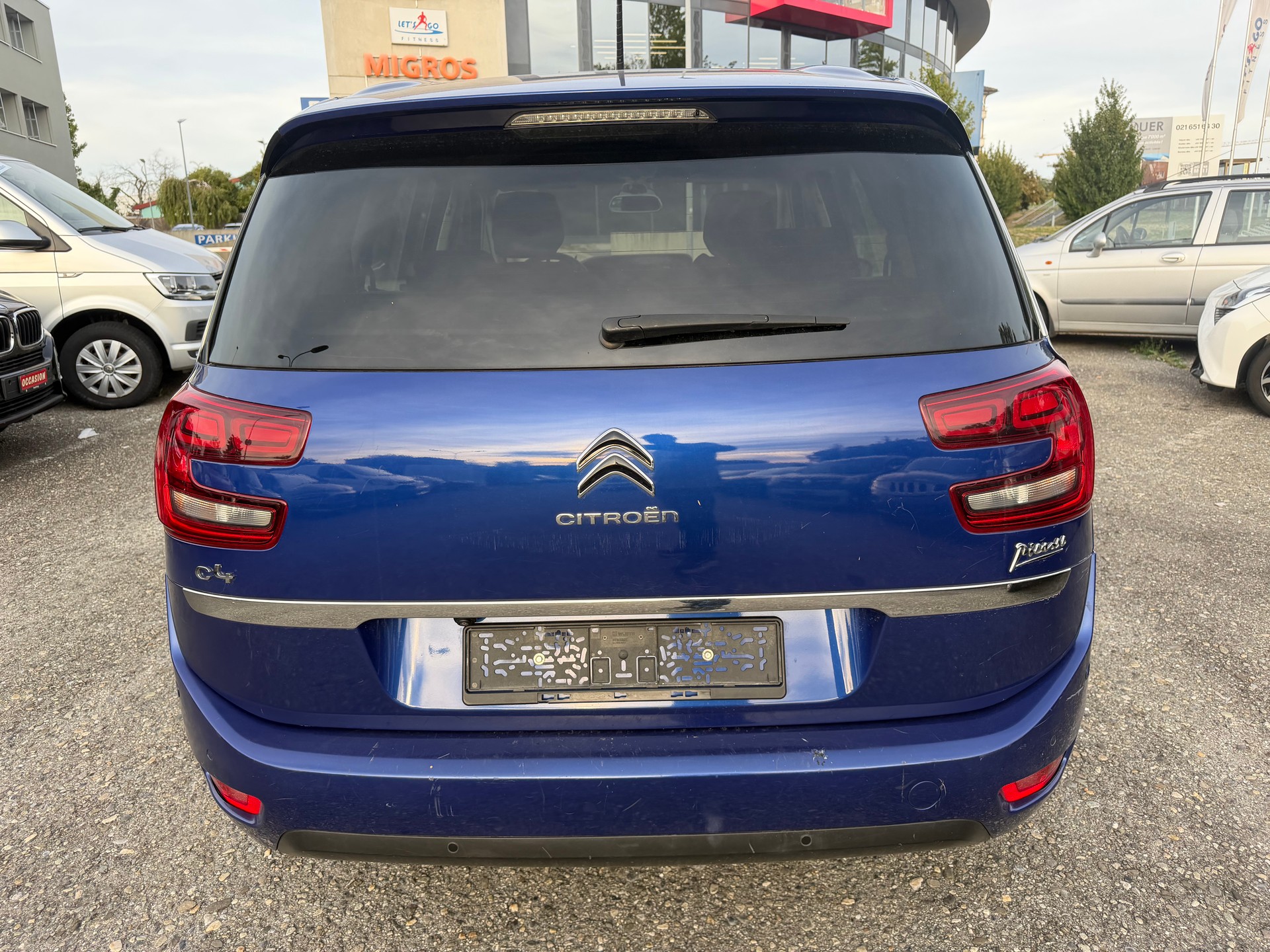 CITROEN Grand C4 Picasso 1.2 Pure Tech Shine EAT6-image-2