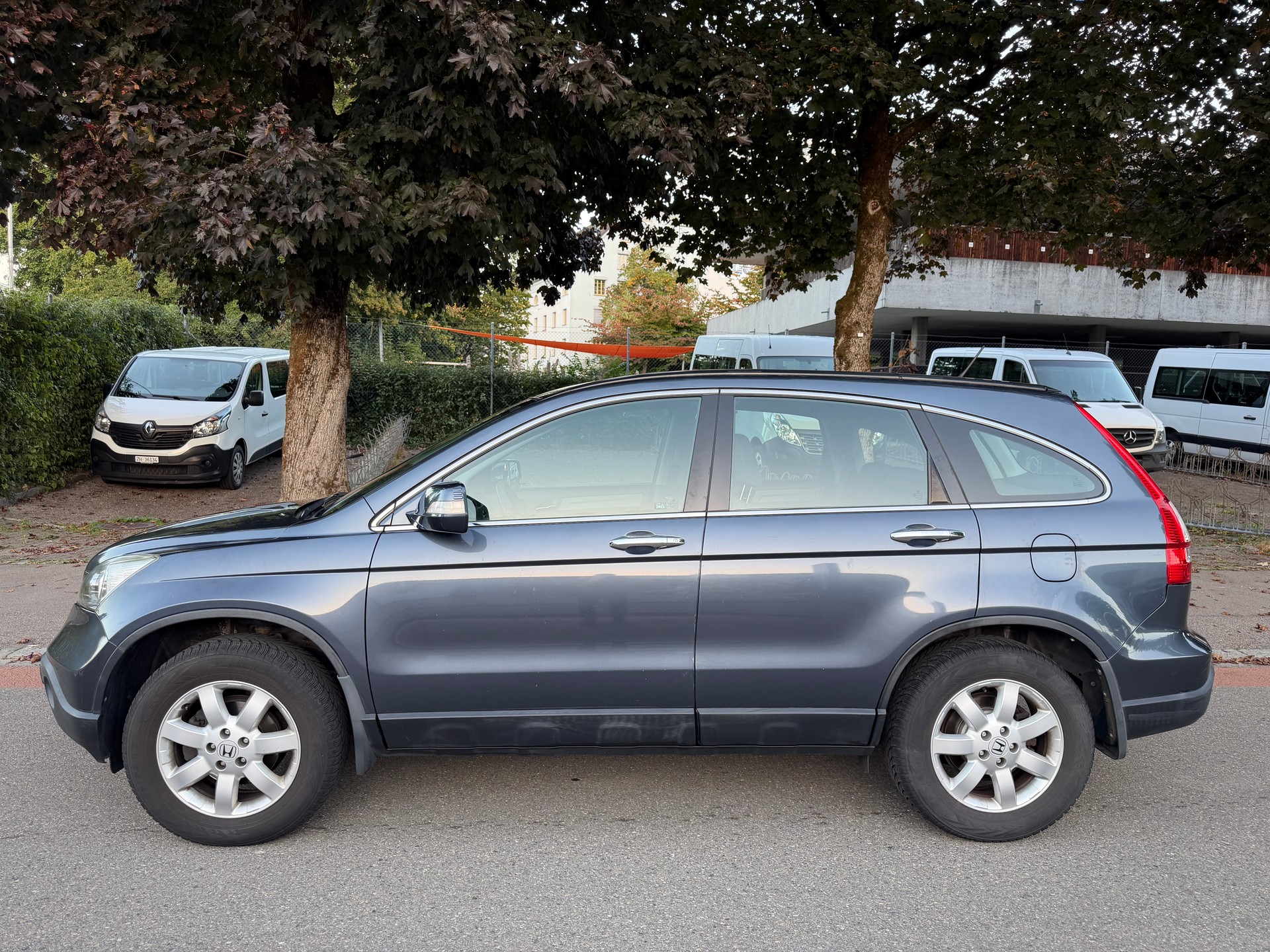 HONDA CR-V 2.0 4WD Elegance-image-2
