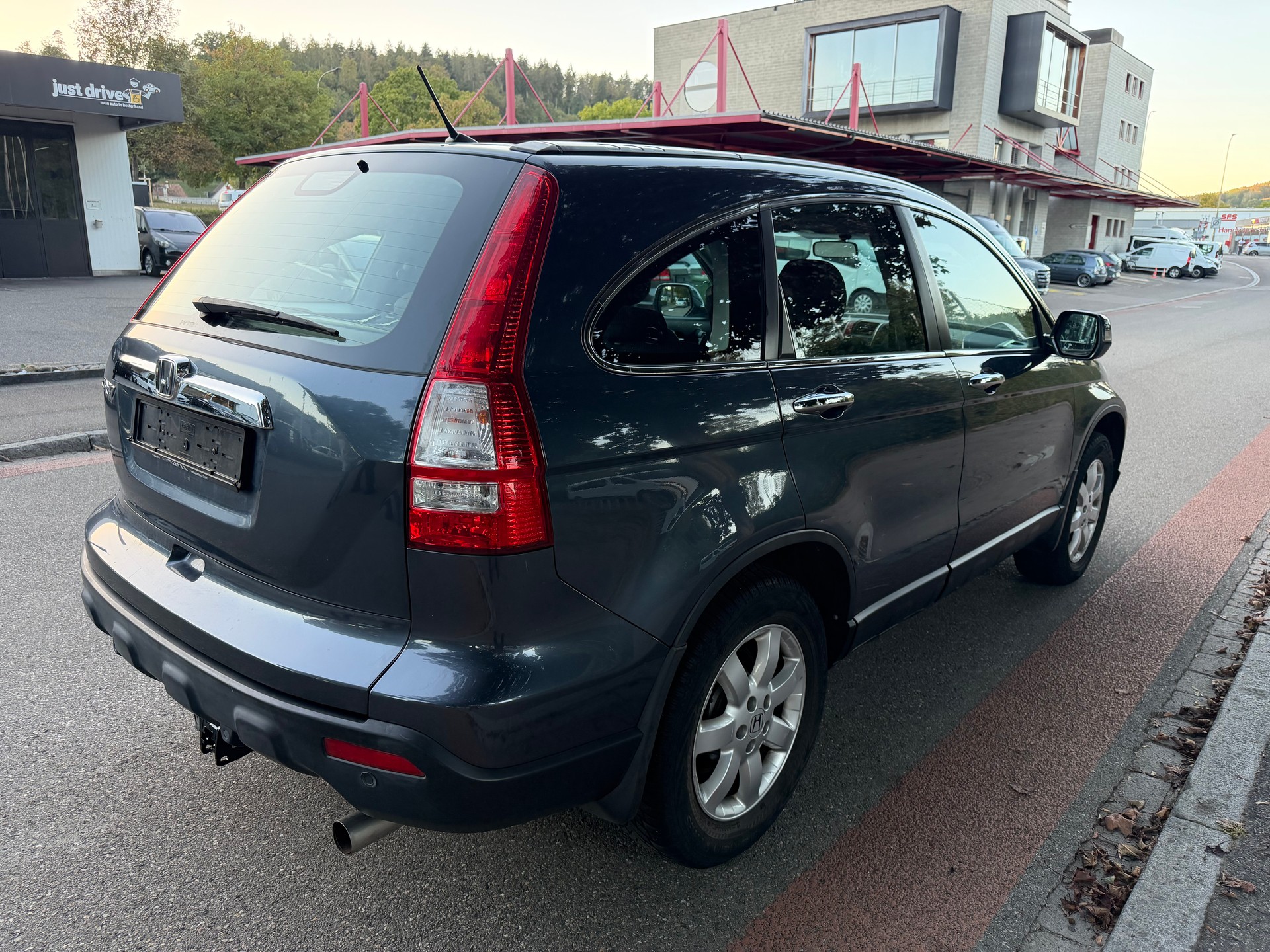 HONDA CR-V 2.0 4WD Elegance-image-4