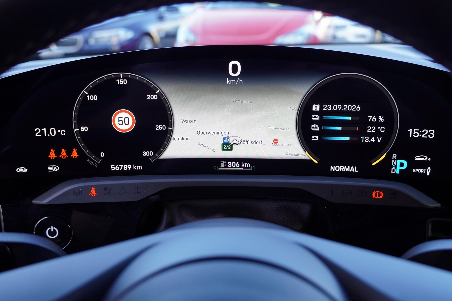 PORSCHE Taycan 4S-image-16