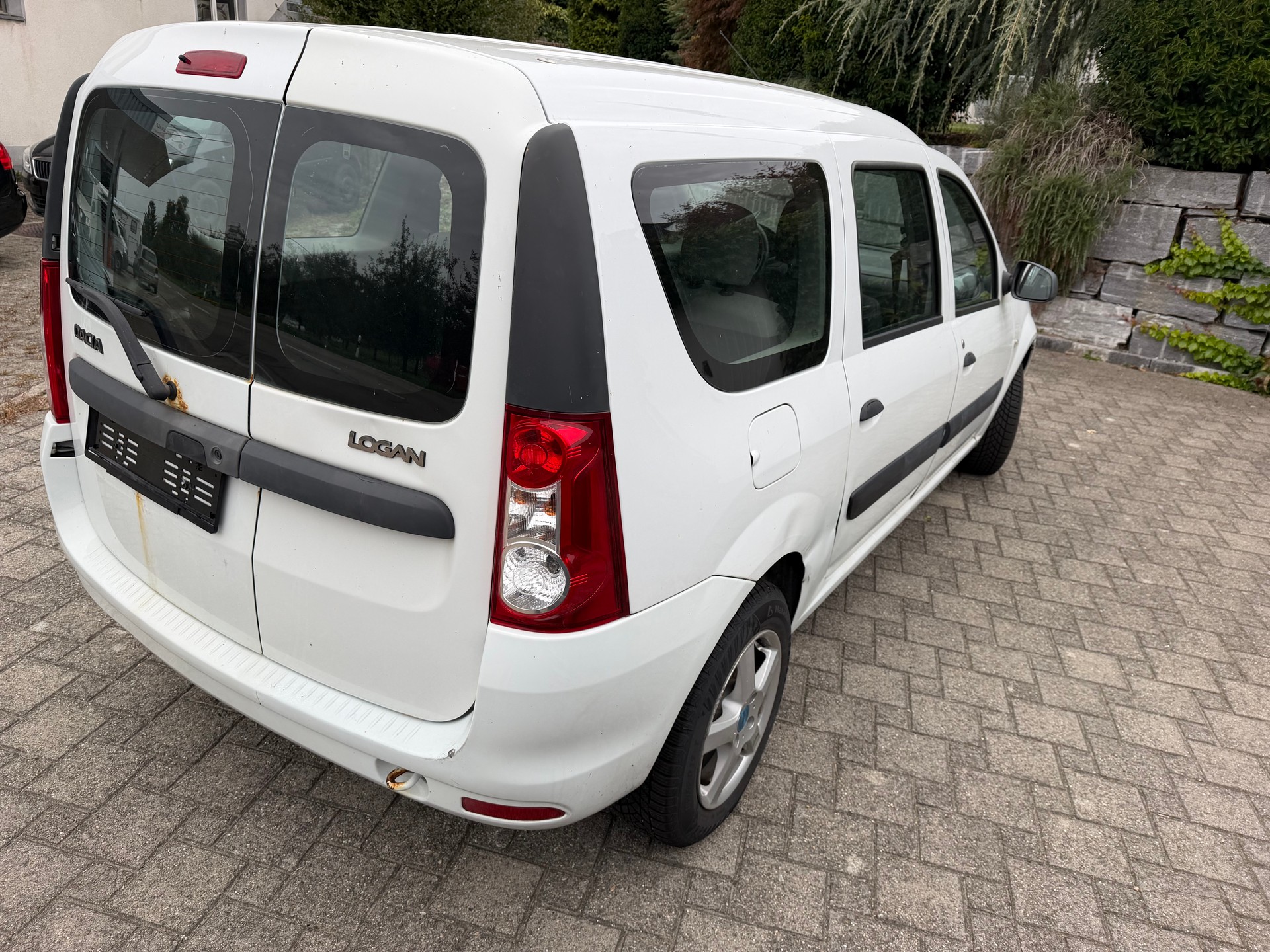 DACIA Logan 1.6-image-8