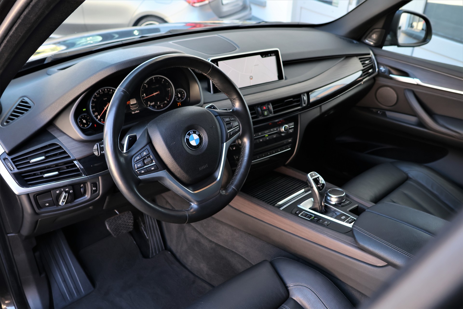 BMW X5 xDrive 40d Steptronic (CH)-image-9