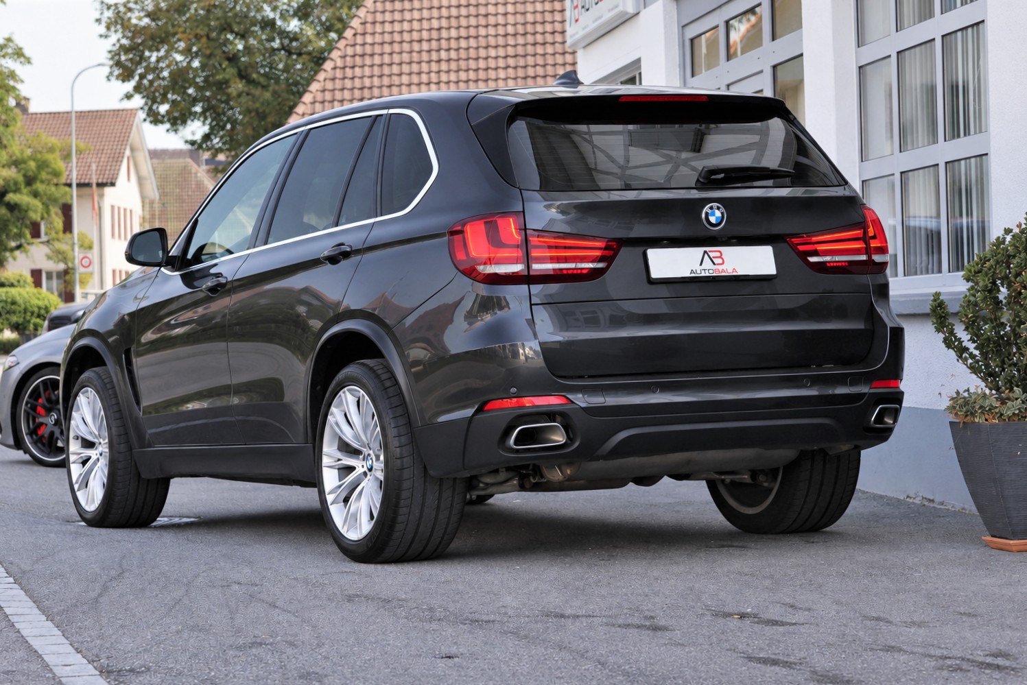 BMW X5 xDrive 40d Steptronic (CH)-image-2