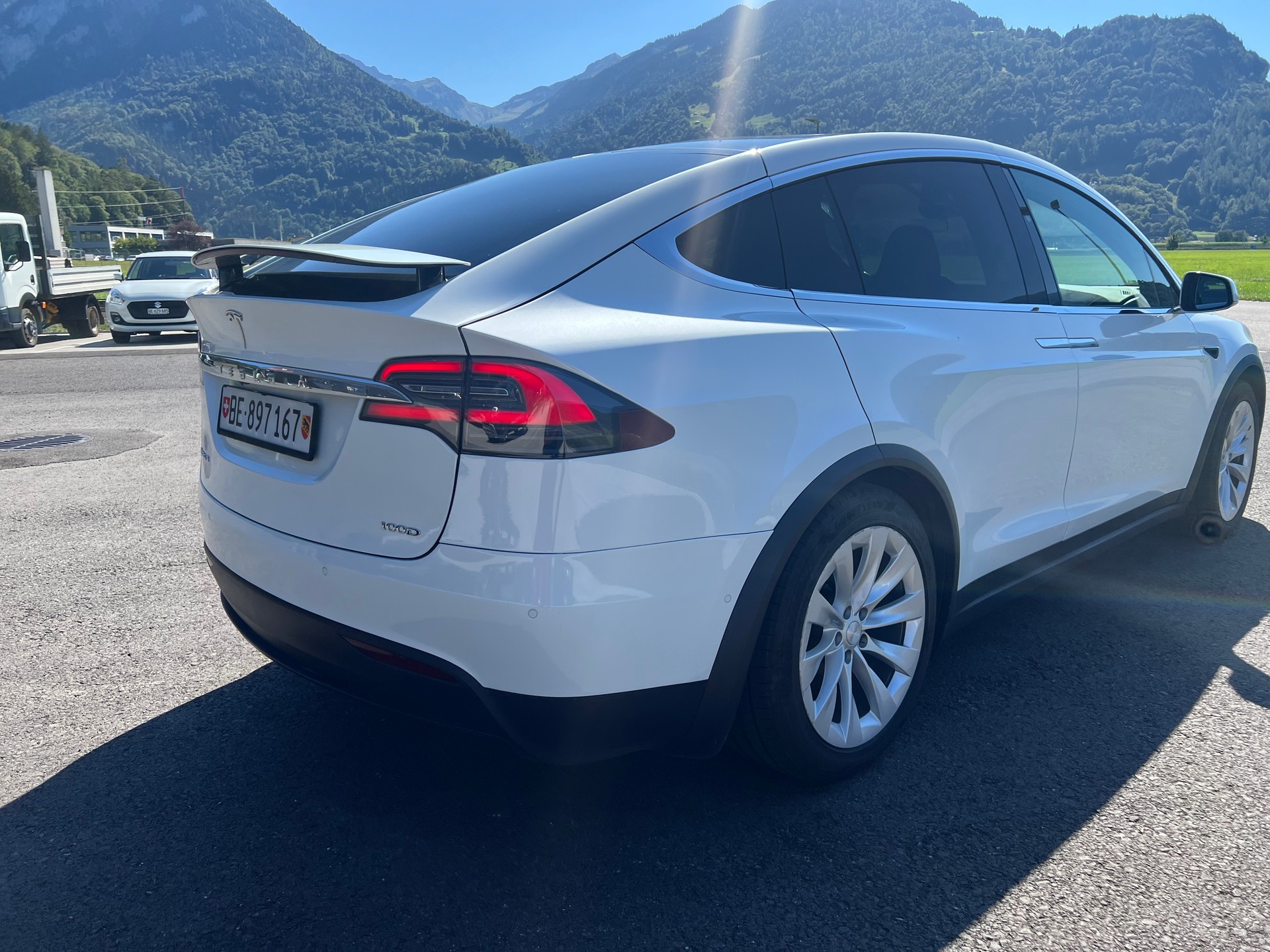 TESLA 100 D Long Range 7 Sitze-image-2