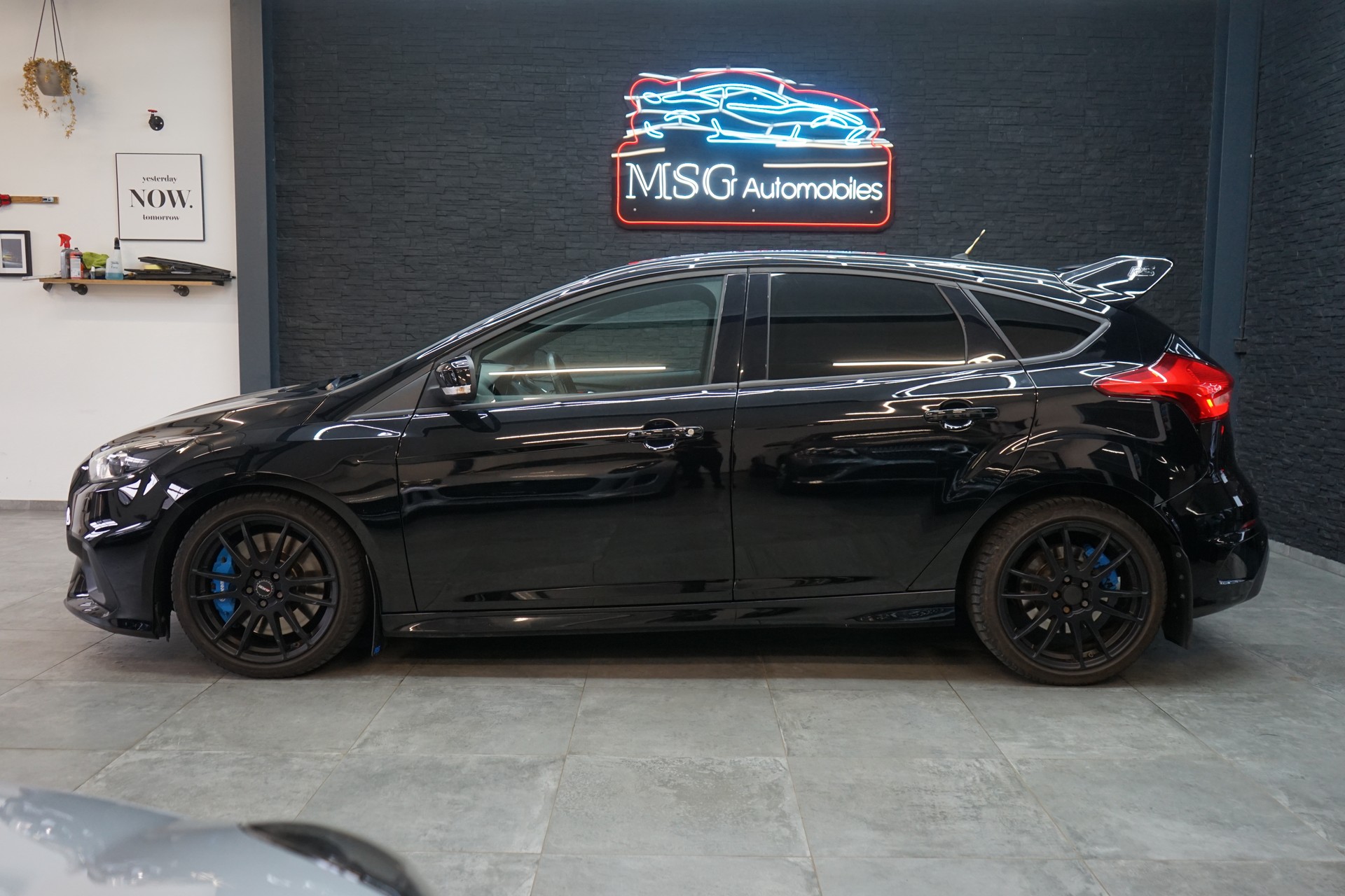FORD Focus 2.3 EcoBoost RS AWD-image-1