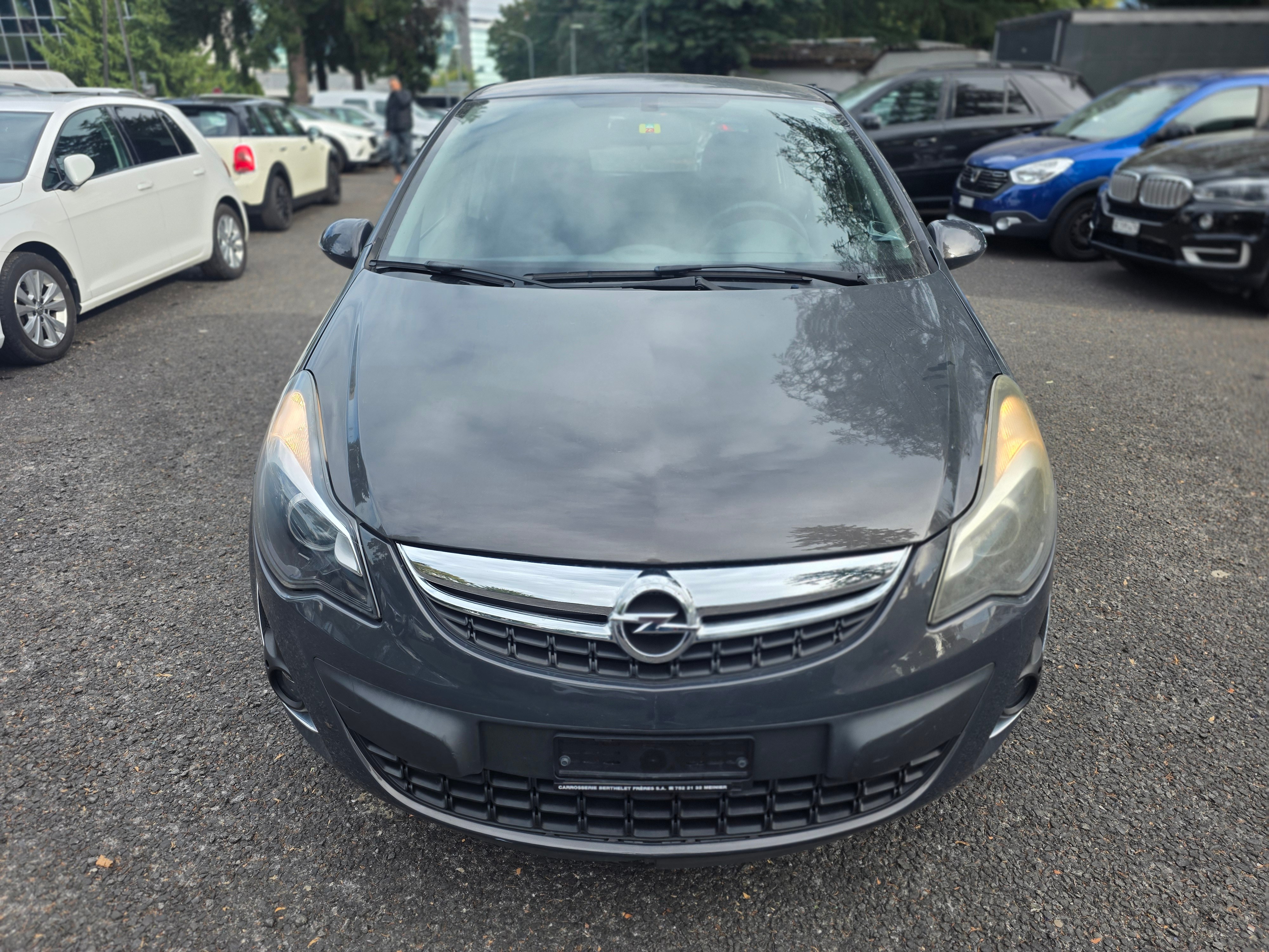 Car photo