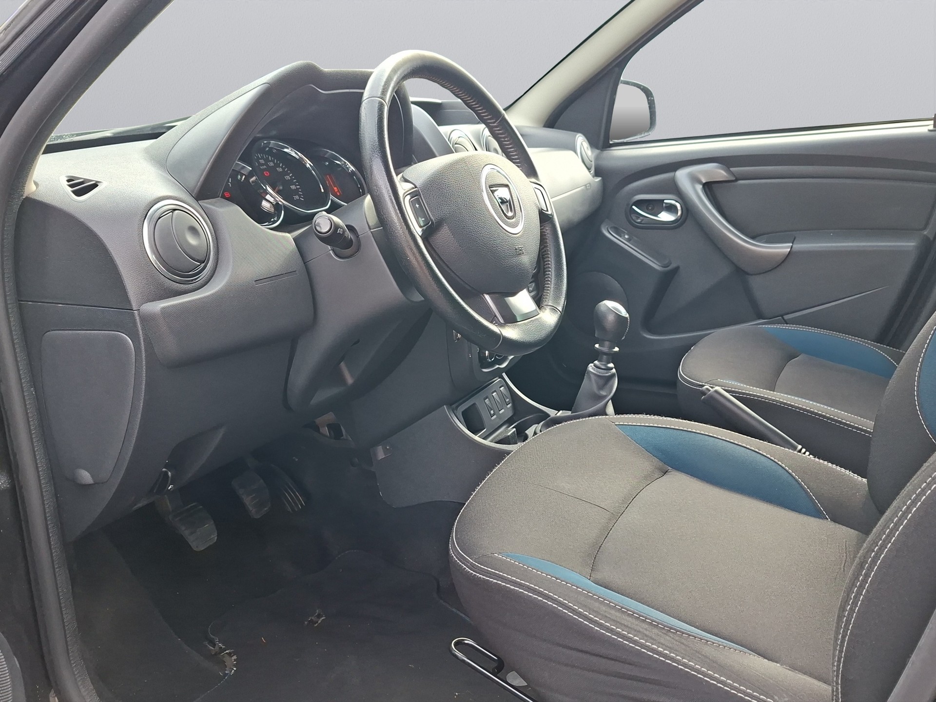 DACIA Duster 1.2 T Ambiance 4x2-image-17