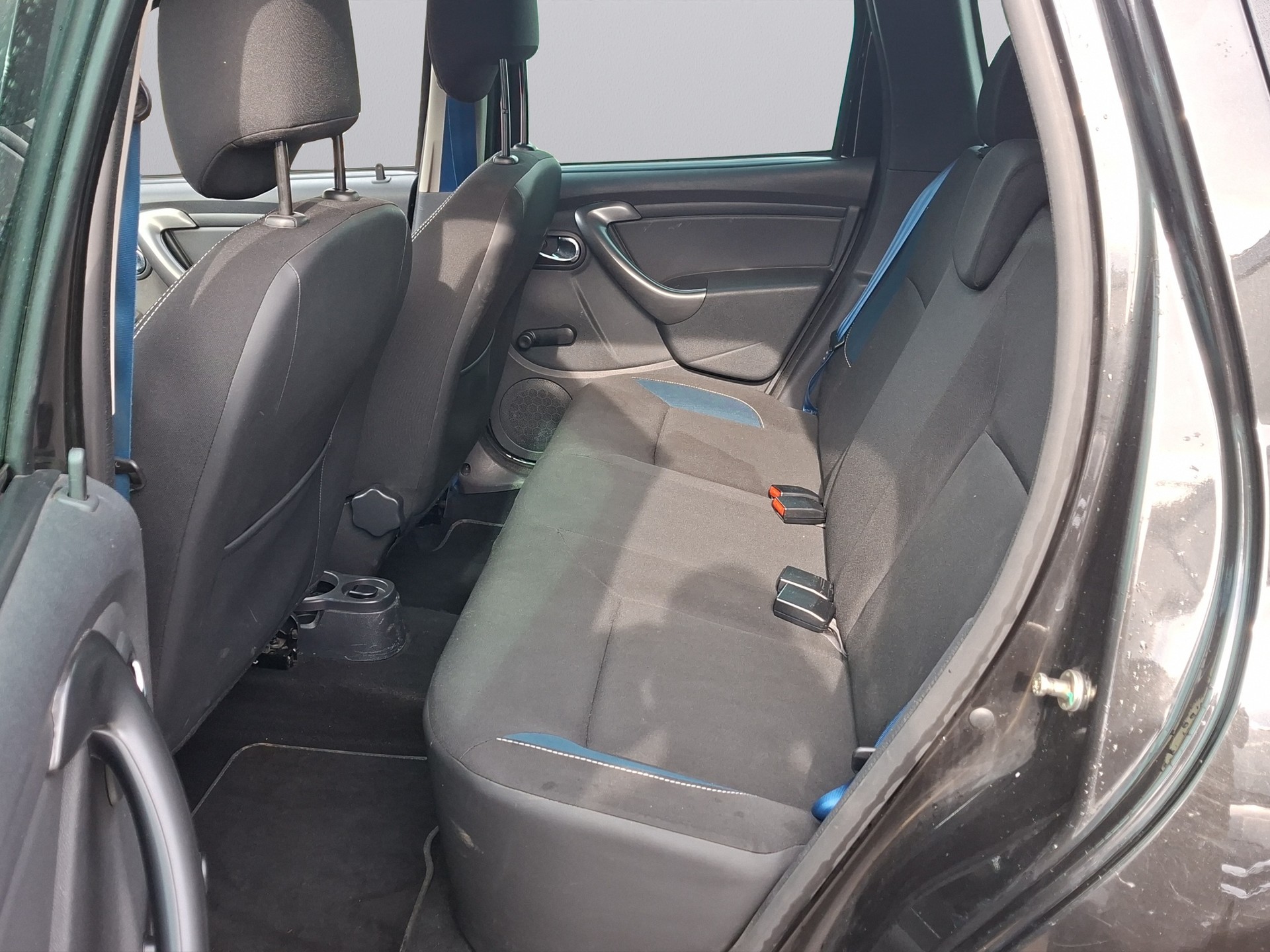 DACIA Duster 1.2 T Ambiance 4x2-image-13