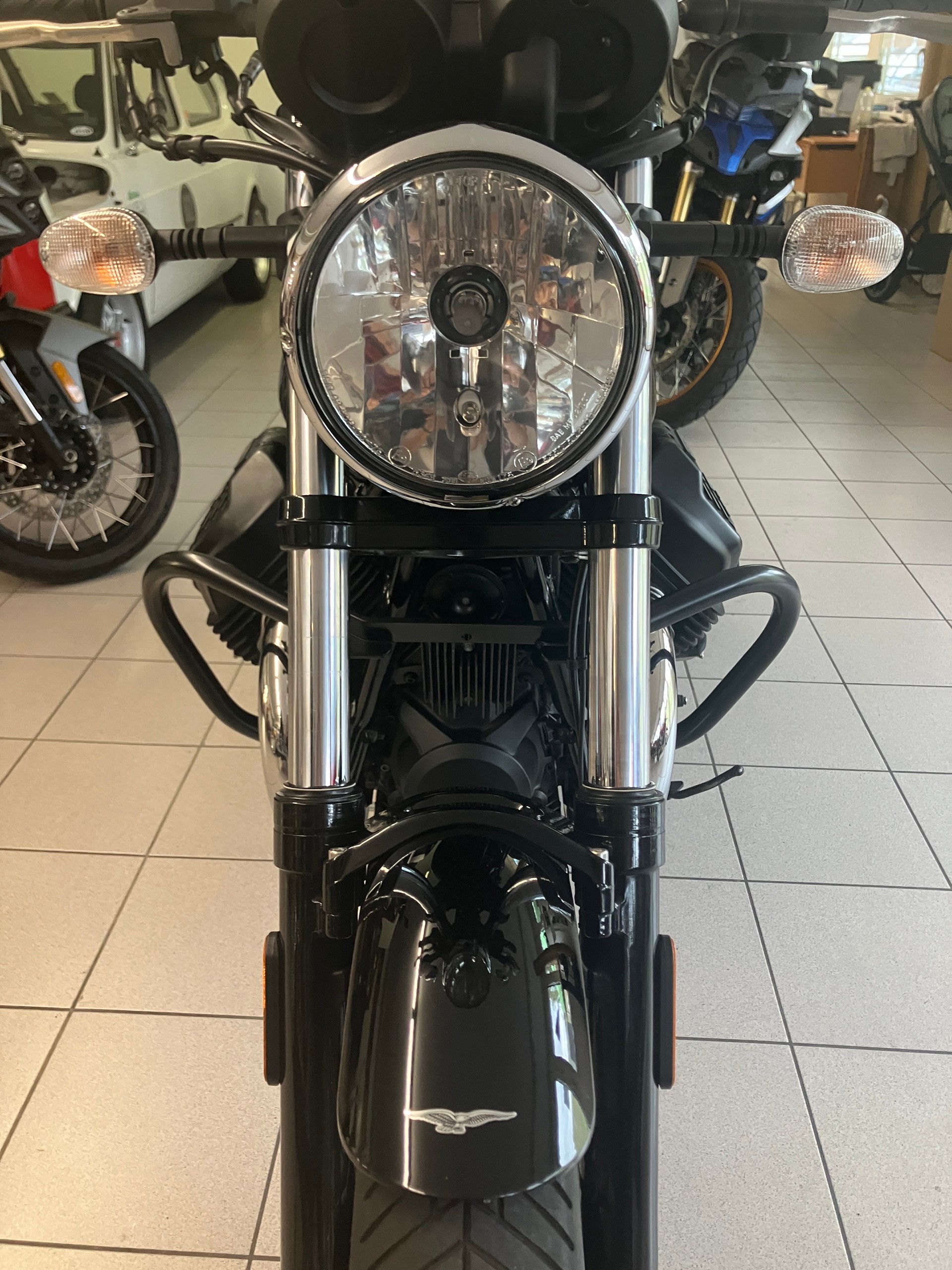 MOTO GUZZI V7 III Special 750 ABS-image-7