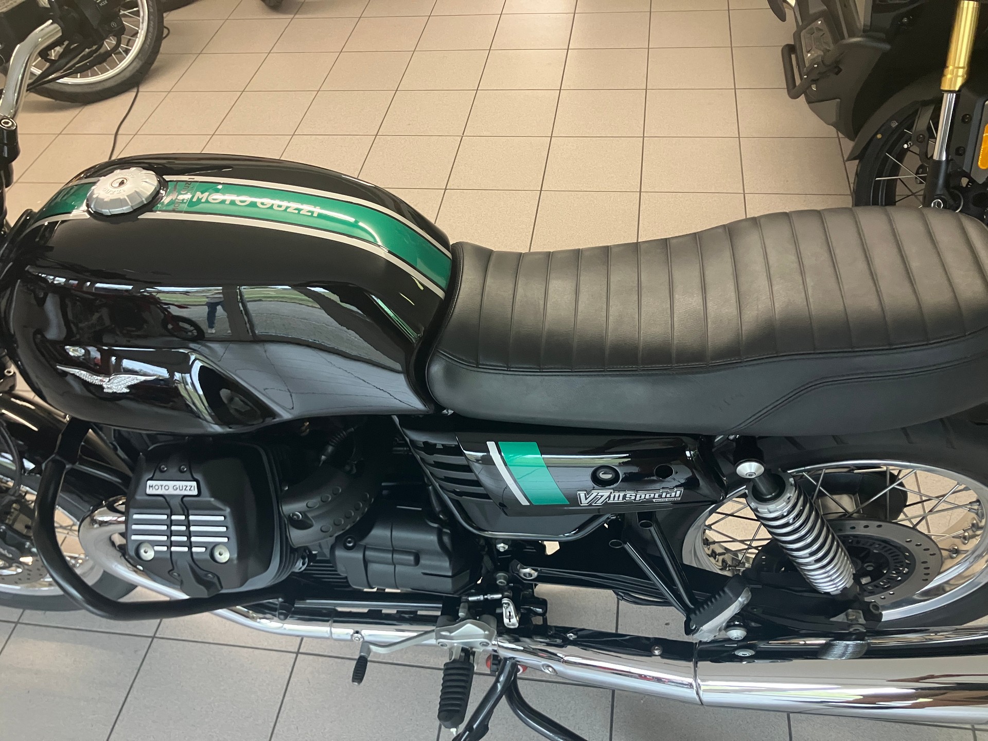 MOTO GUZZI V7 III Special 750 ABS-image-10