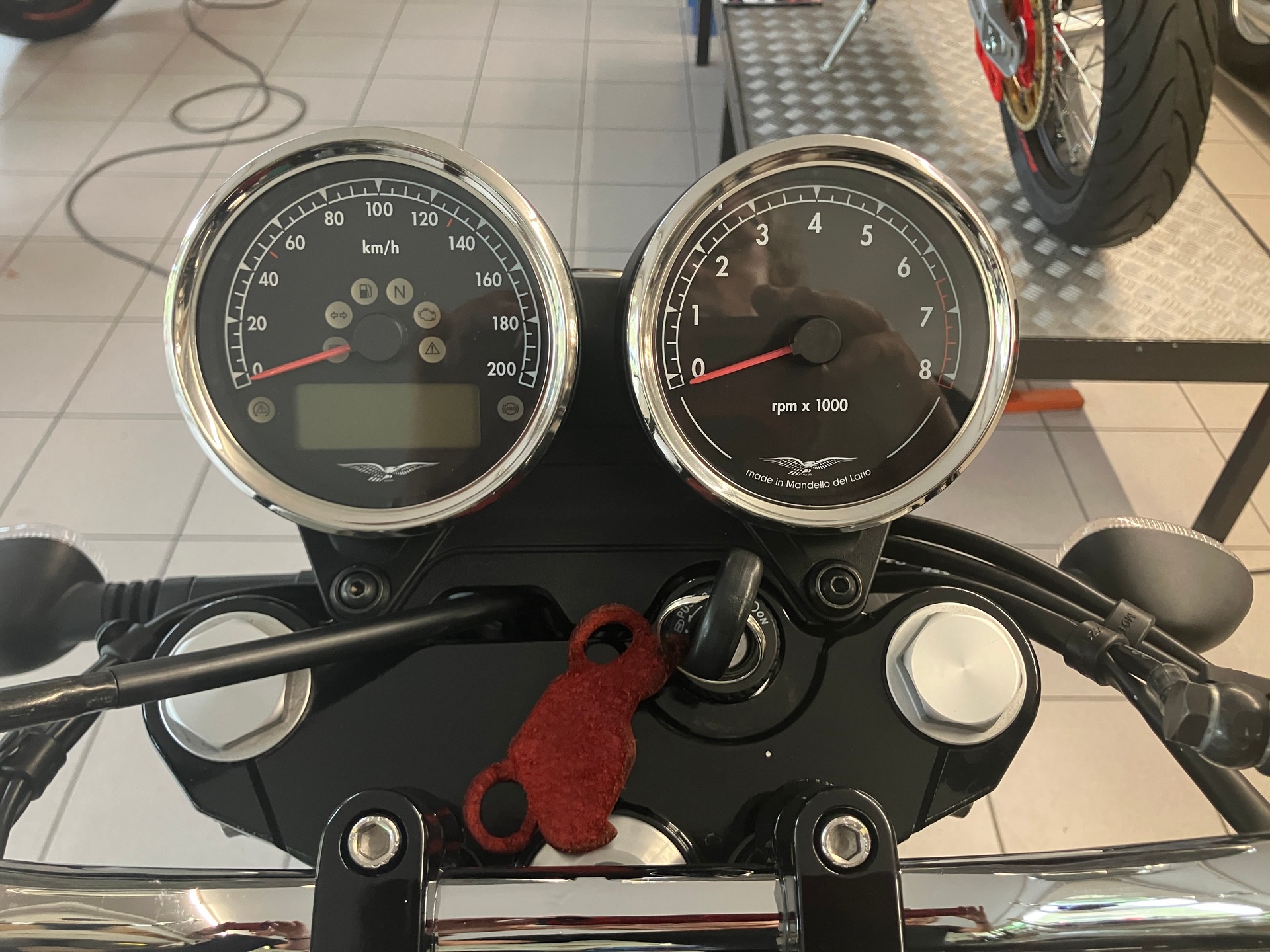MOTO GUZZI V7 III Special 750 ABS-image-6