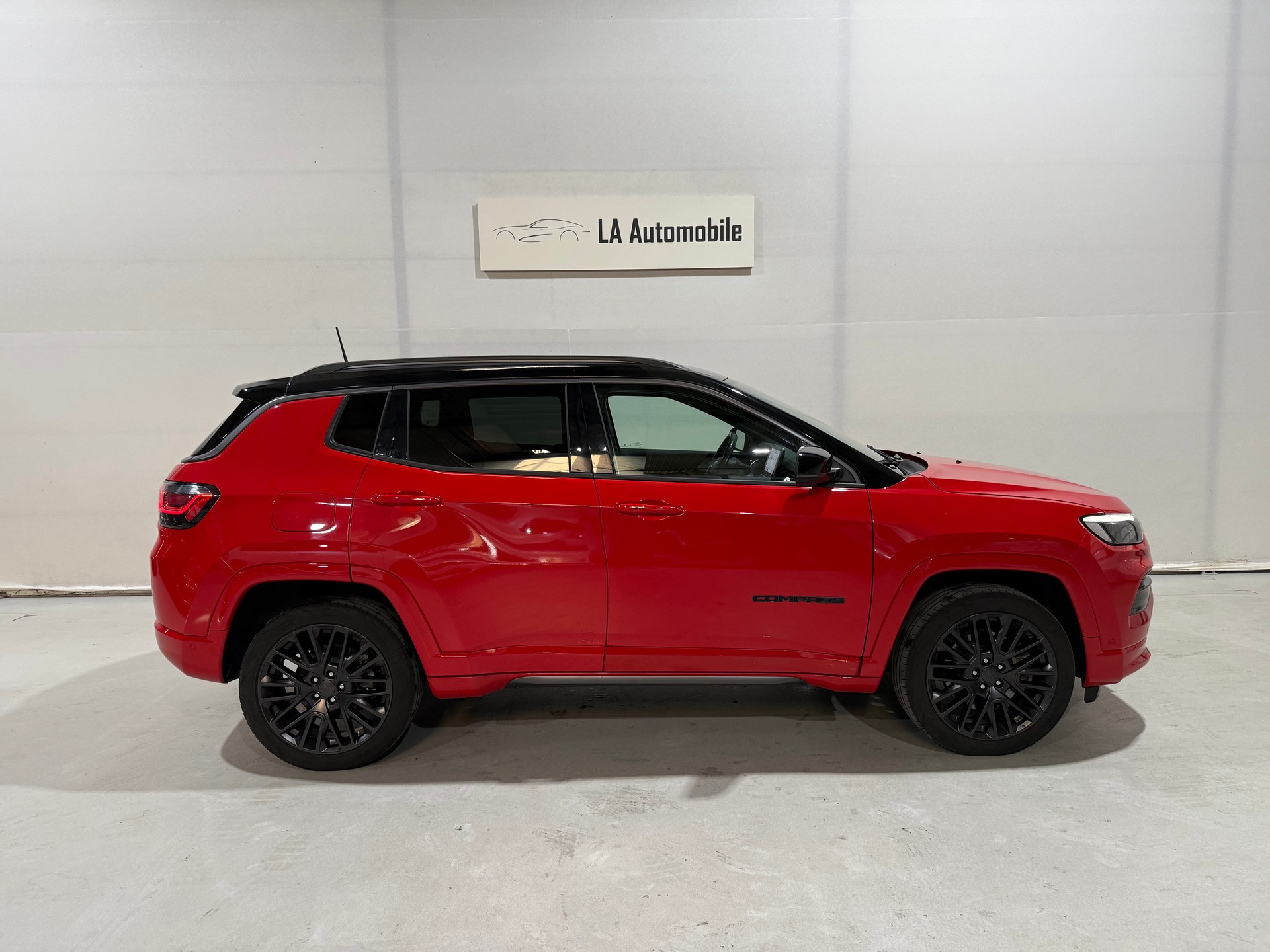 JEEP Compass 1.3 T PHEV S AWD-image-6