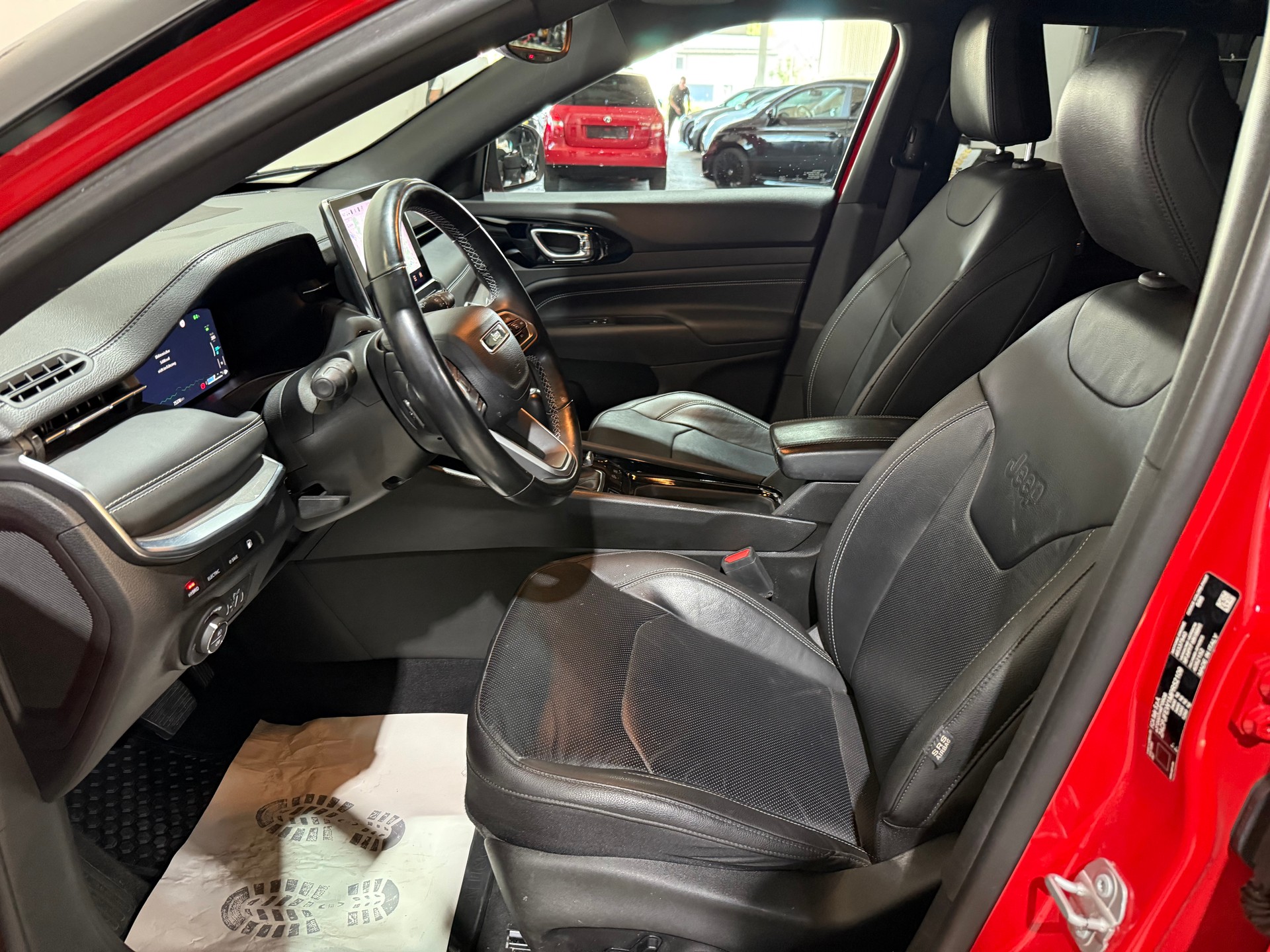 JEEP Compass 1.3 T PHEV S AWD-image-12