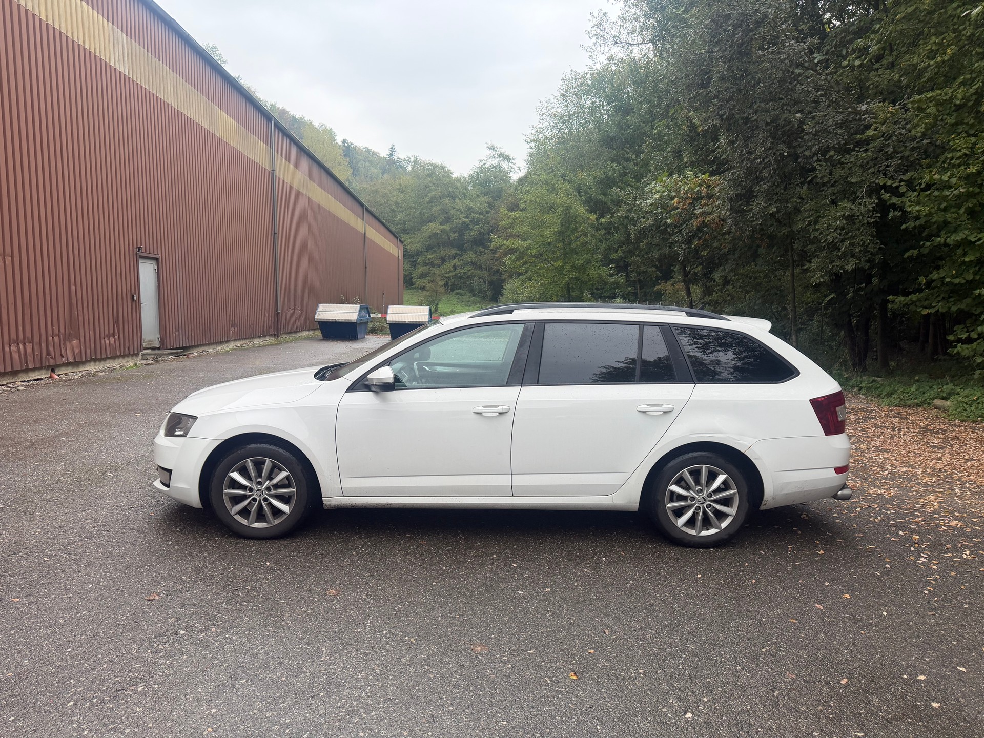 SKODA Octavia Combi 1.8 TSI Ambition 4x4 DSG-image-2