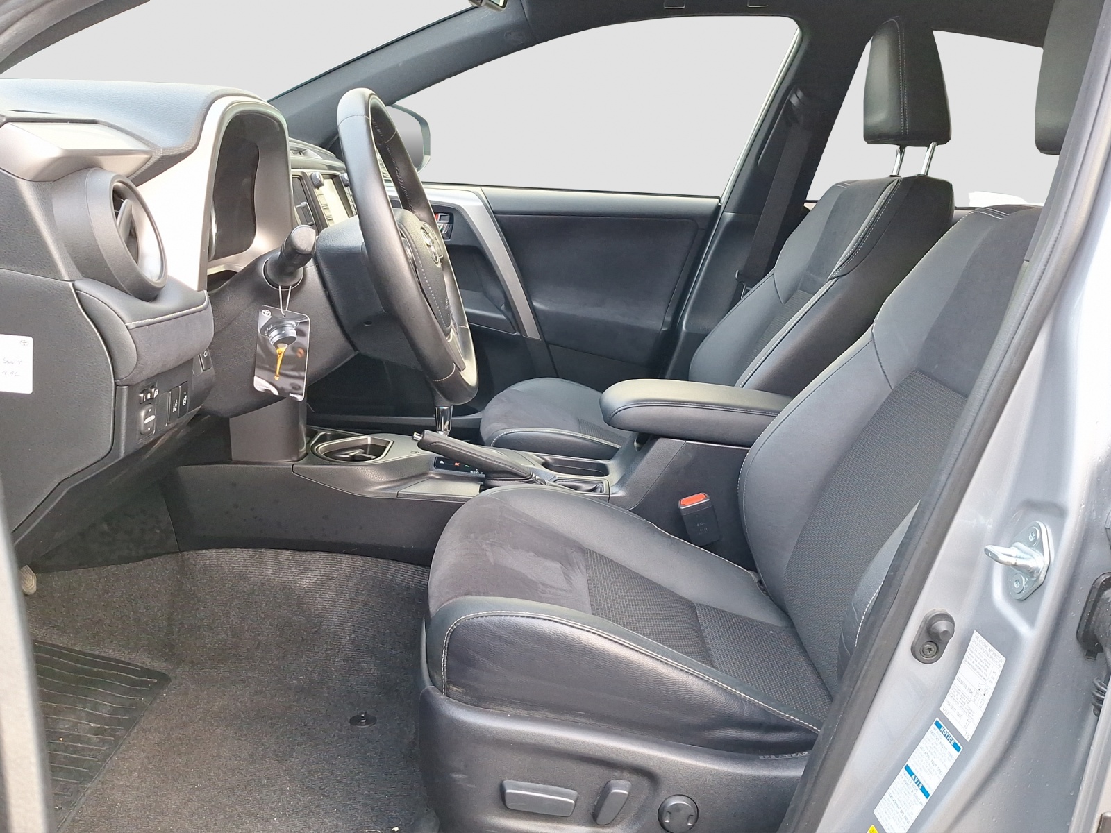 TOYOTA RAV4 2.5 HSD Sapphire-image-9