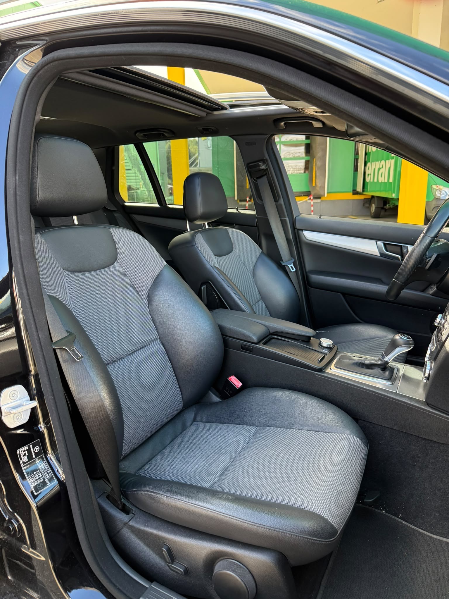 MERCEDES-BENZ C 220 CDI Avantgarde 4Matic 7G-Tronic-image-12
