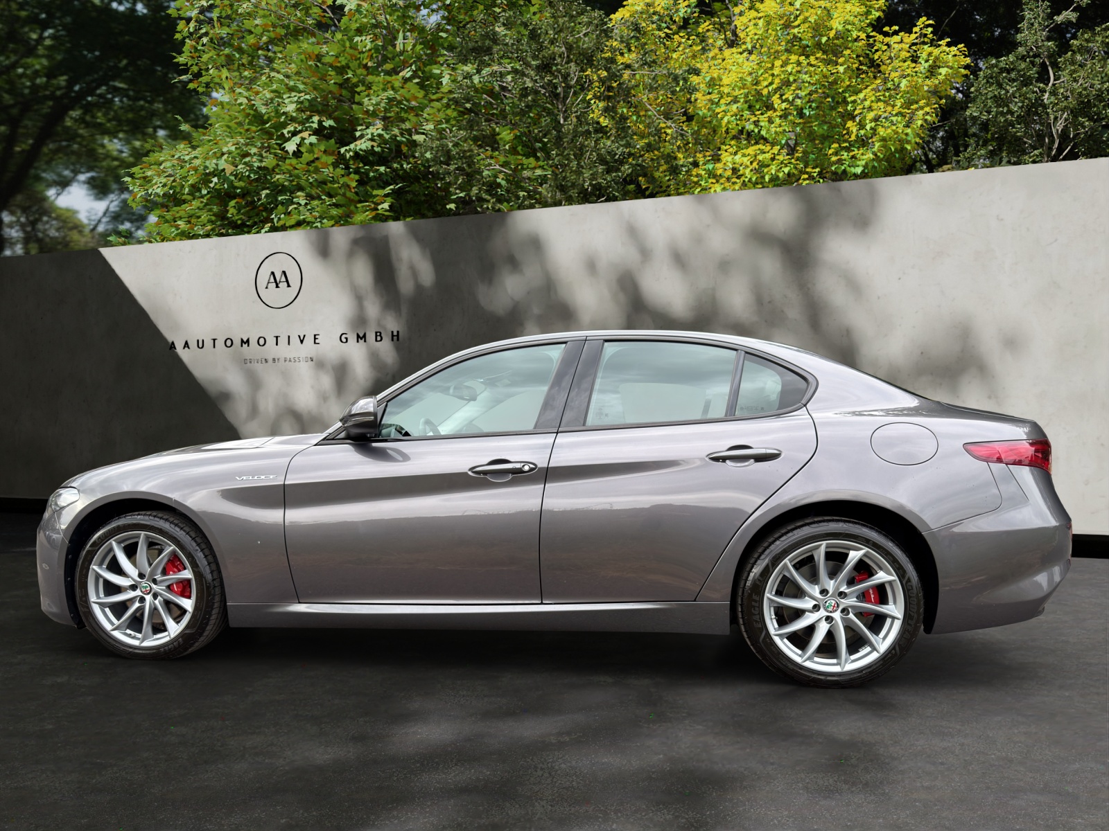 ALFA ROMEO Giulia 2.0 Veloce Q4 Automatic-image-1