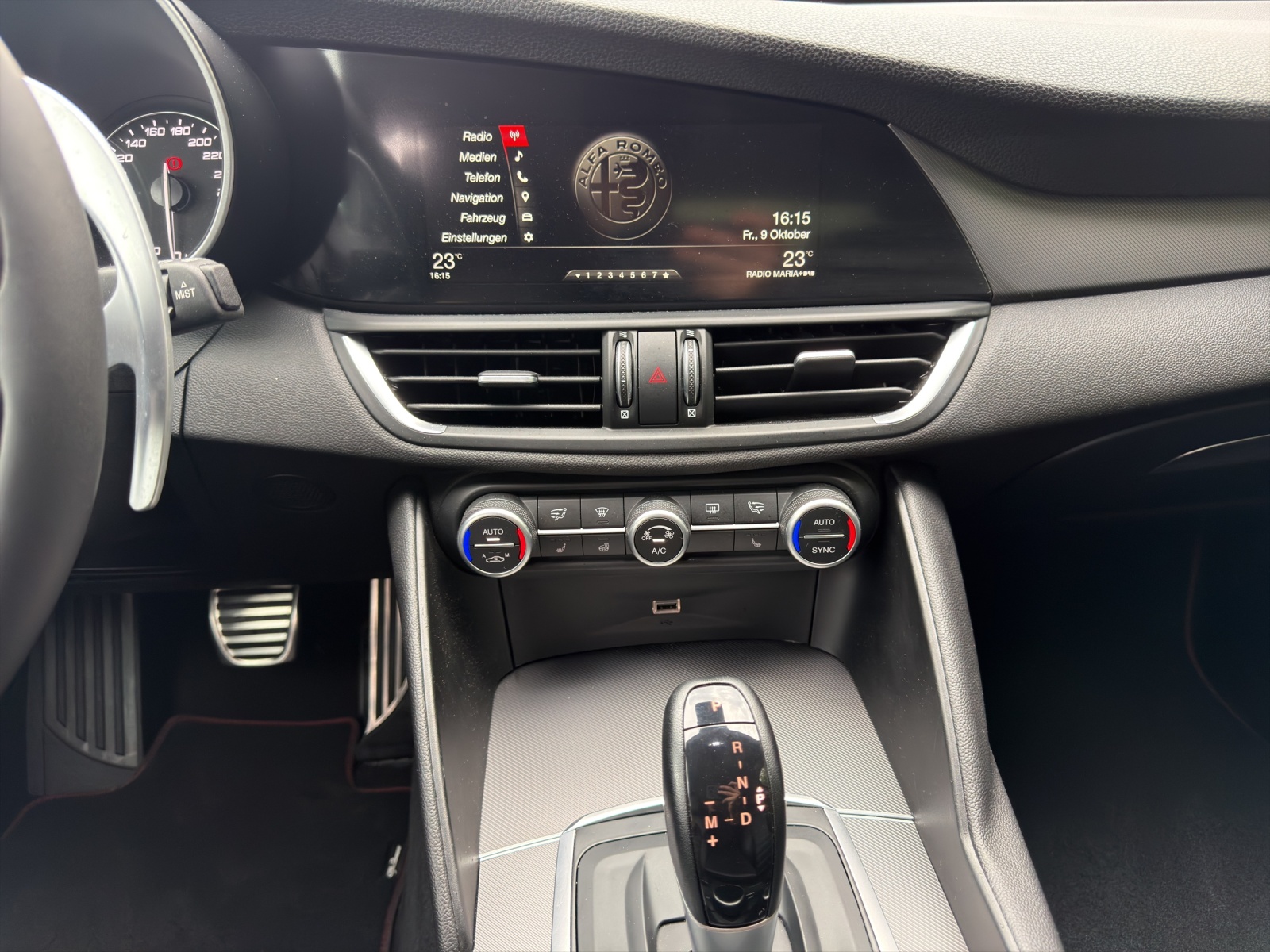 ALFA ROMEO Giulia 2.0 Veloce Q4 Automatic-image-11
