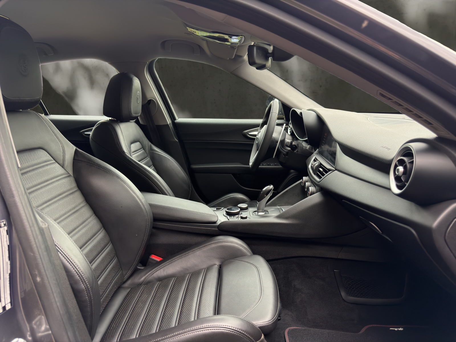 ALFA ROMEO Giulia 2.0 Veloce Q4 Automatic-image-14