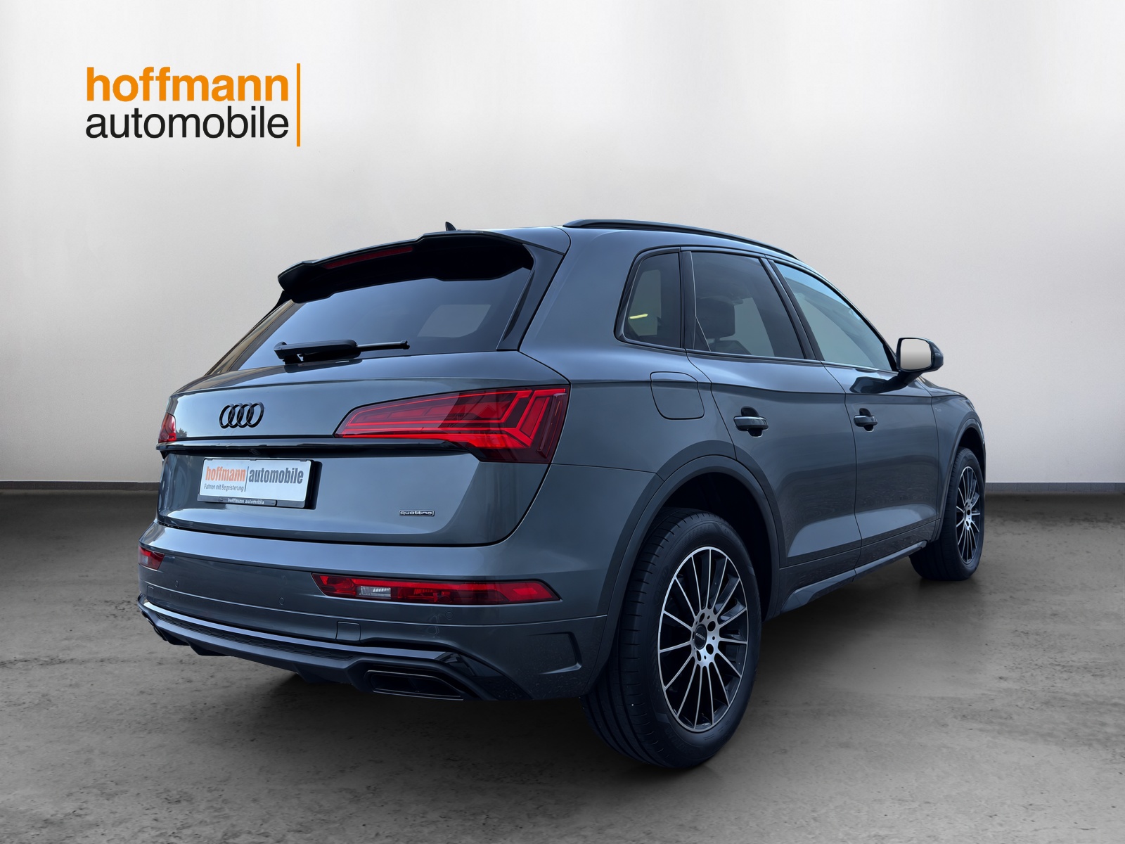 AUDI Q5 40 TFSI S line quattro S-tronic-showroom-element-3