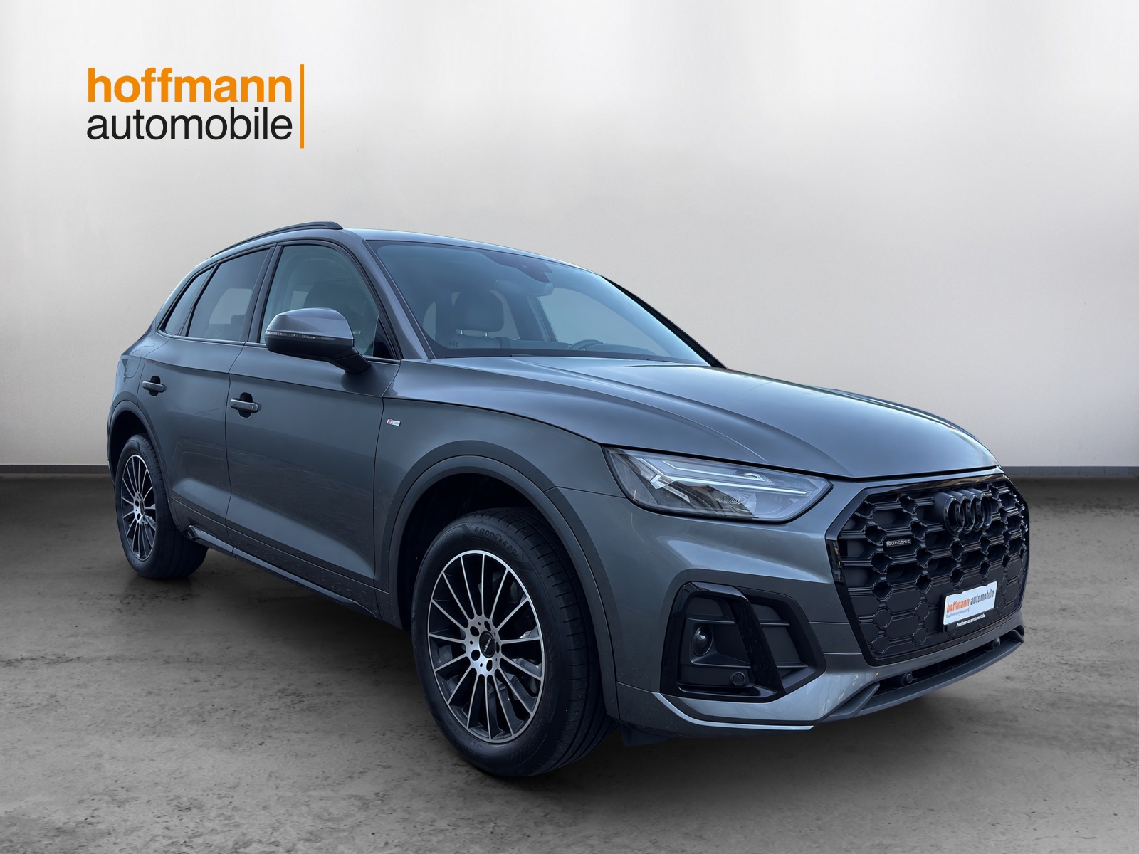 AUDI Q5 40 TFSI S line quattro S-tronic-showroom-element-2