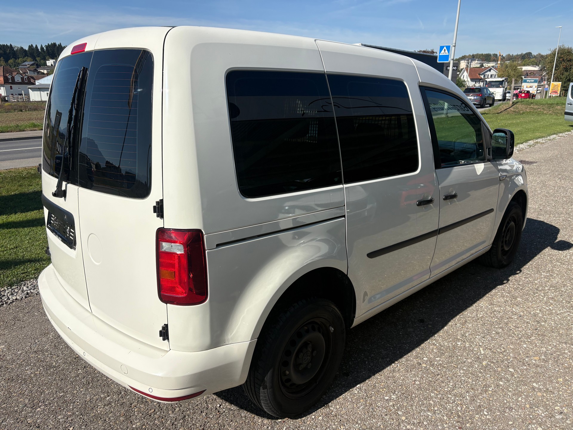 VW CADDY-image-3