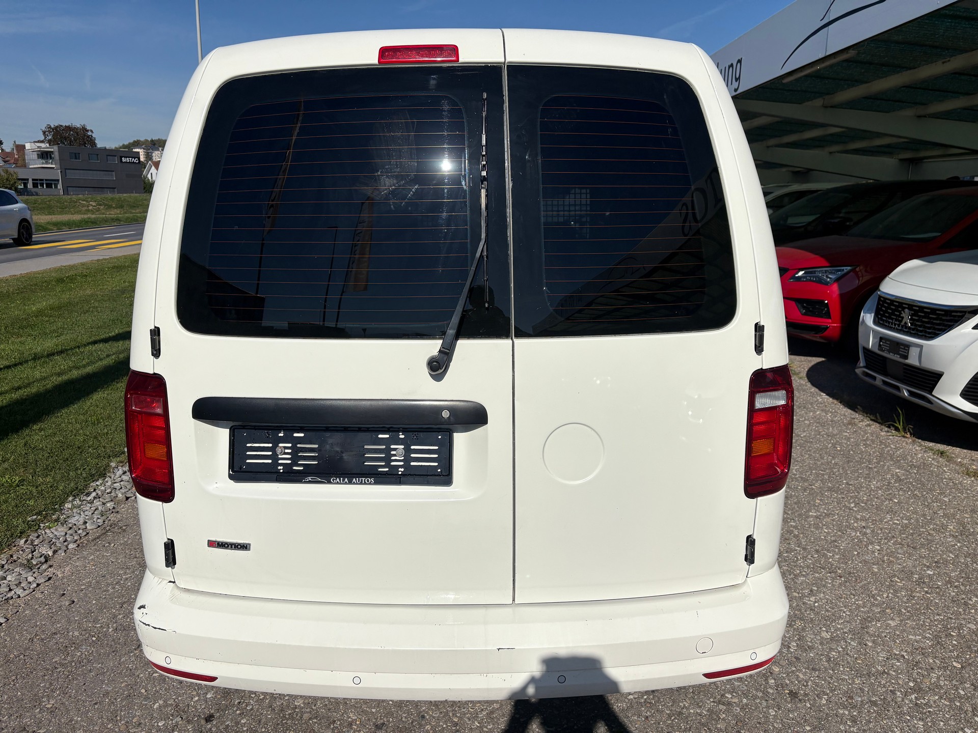 VW CADDY-image-4