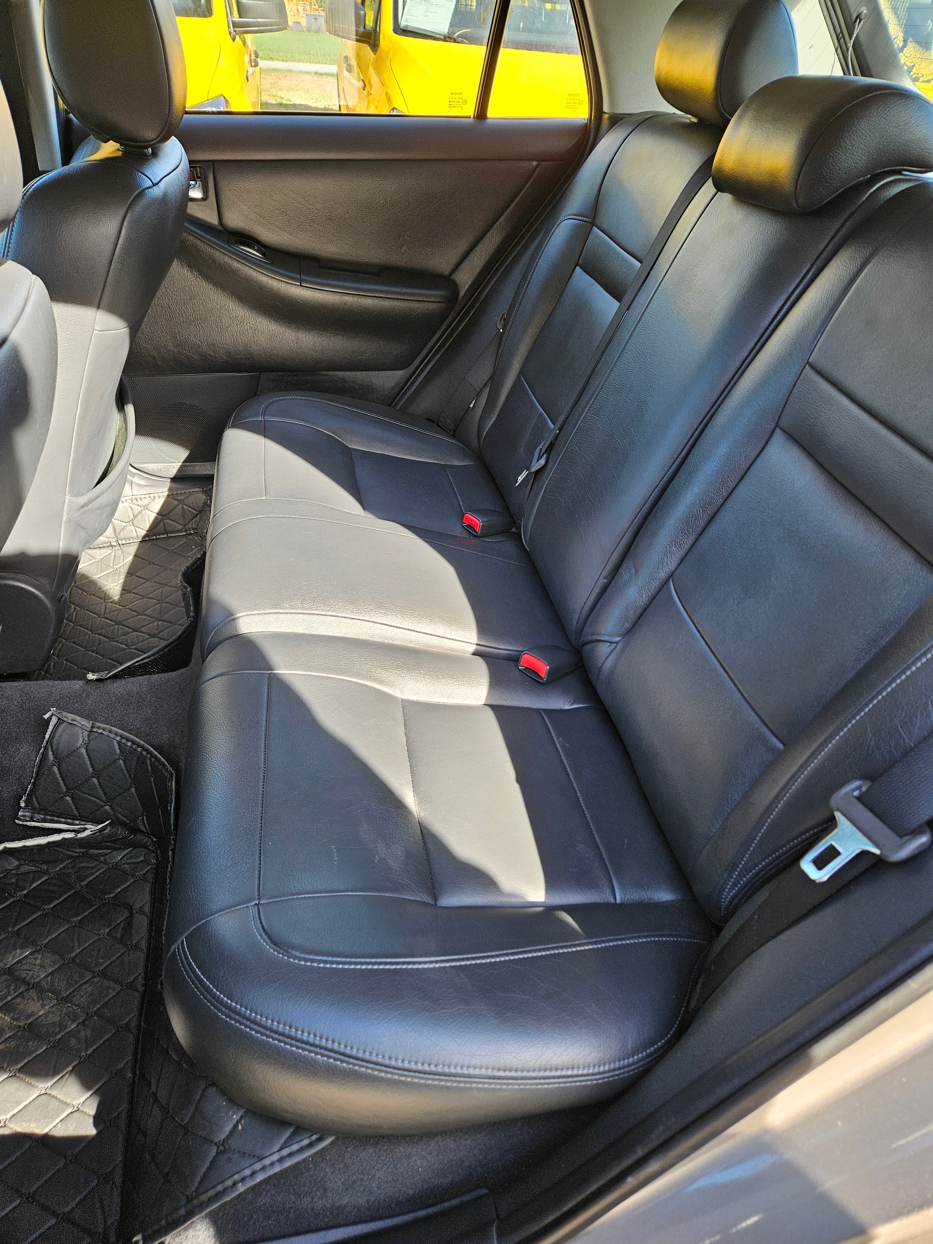 TOYOTA Corolla 1.8 TS Dynamic-image-8