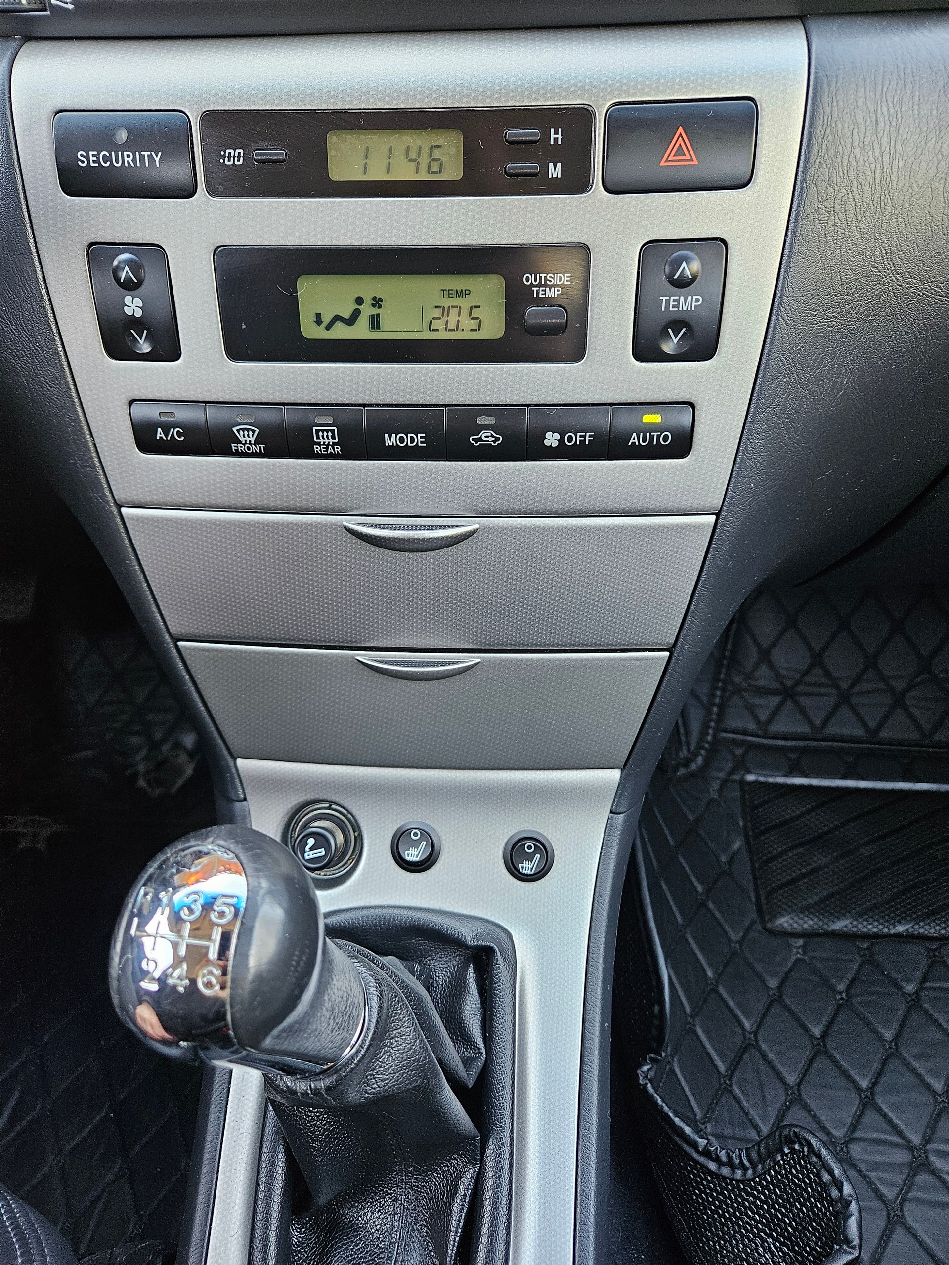 TOYOTA Corolla 1.8 TS Dynamic-image-13