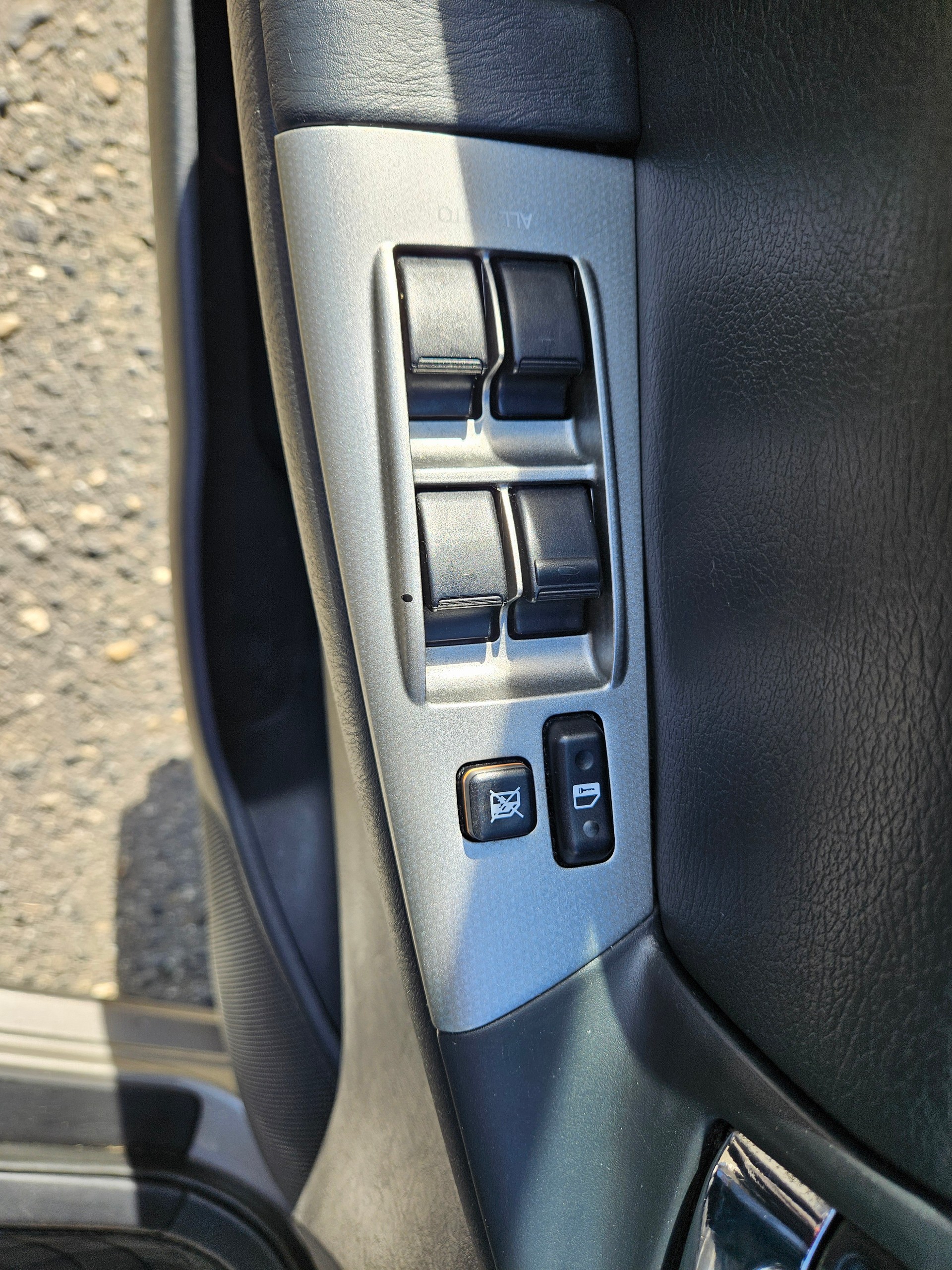 TOYOTA Corolla 1.8 TS Dynamic-image-11