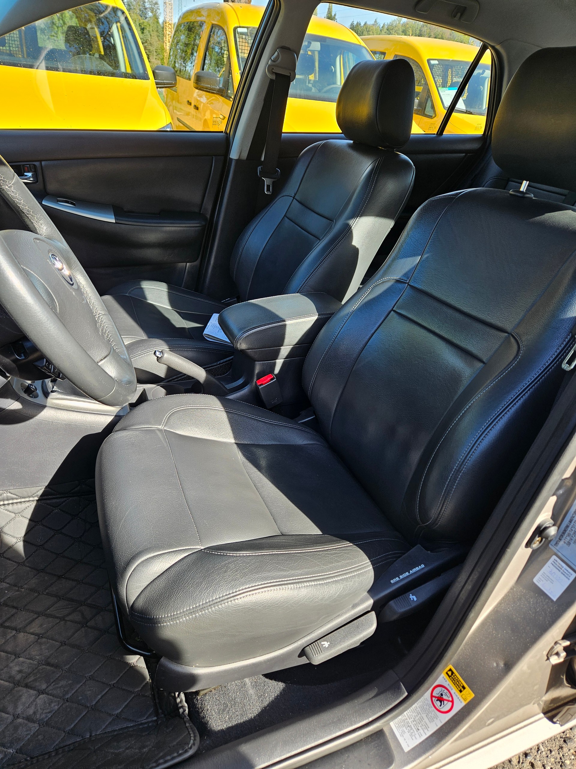 TOYOTA Corolla 1.8 TS Dynamic-image-10