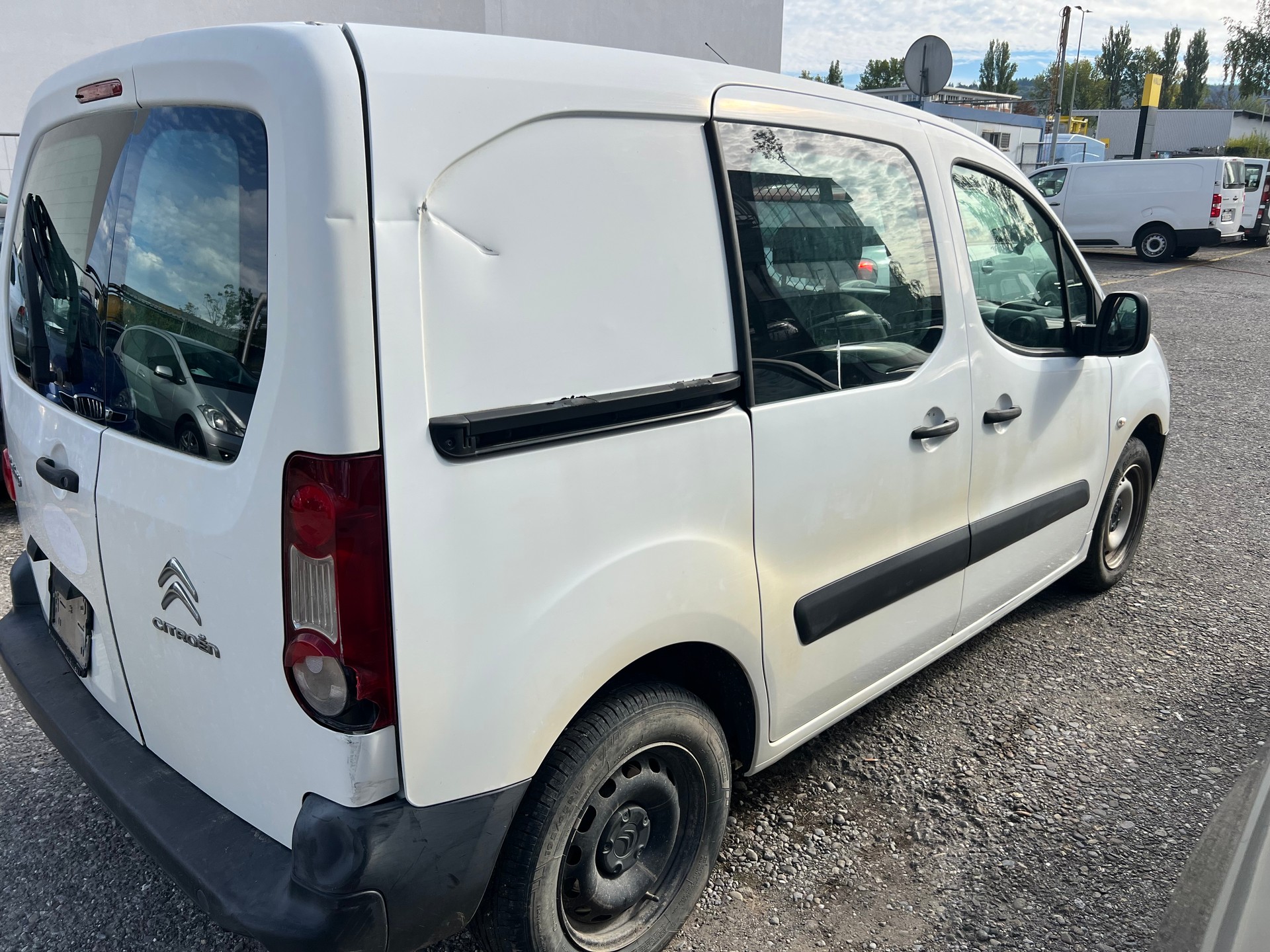 CITROEN Berlingo 1.6 VTi 98 Attraction-image-2